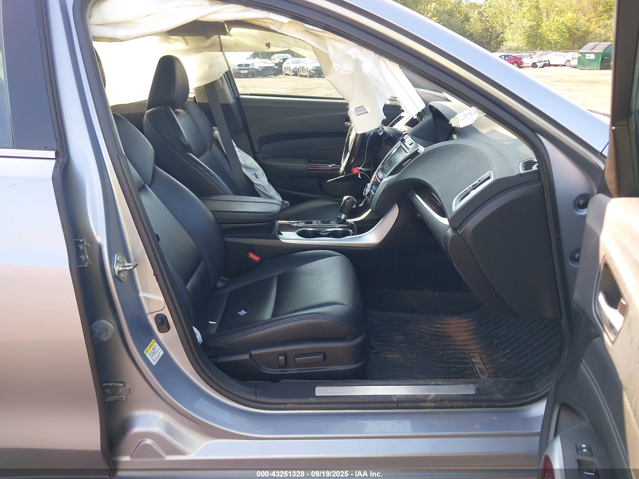 ACURA TLX image 5