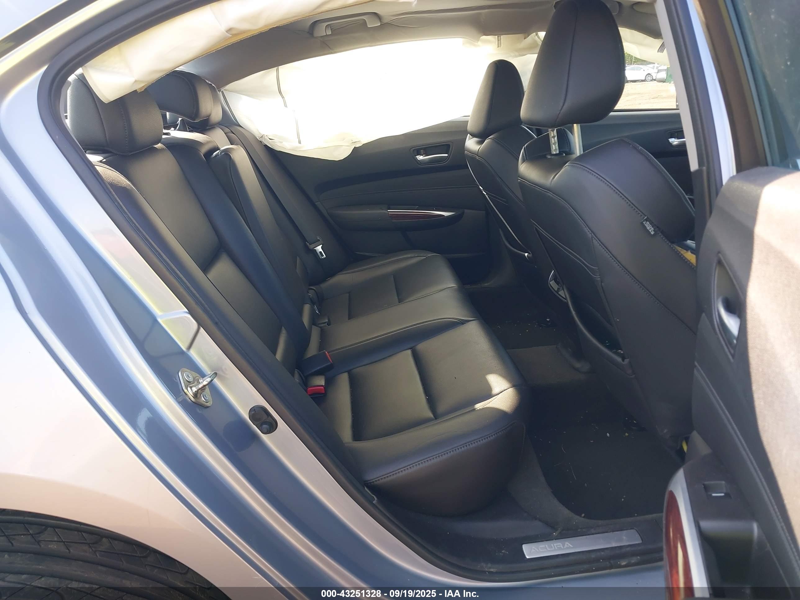 ACURA TLX image 8