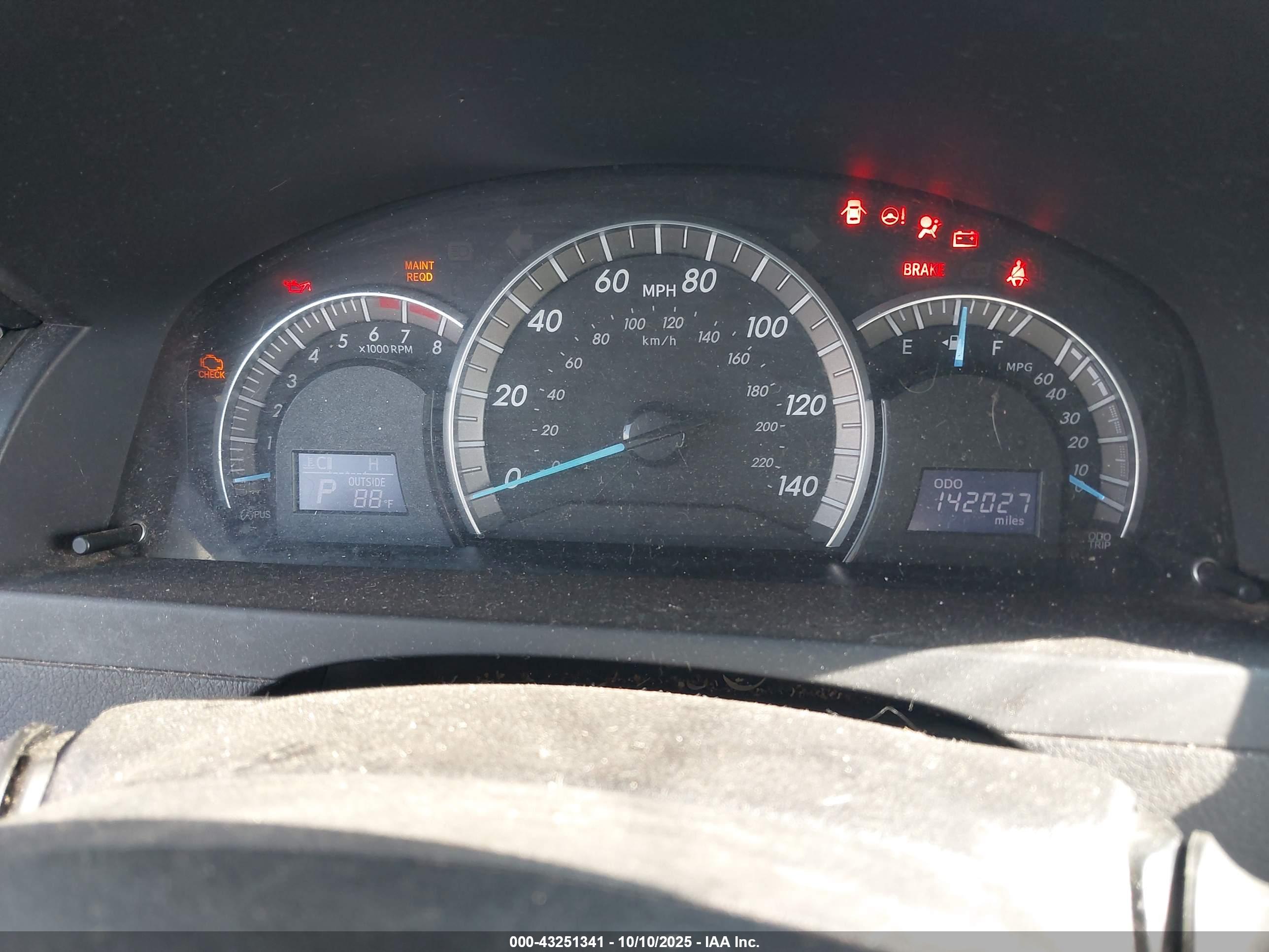 TOYOTA CAMRY image 7