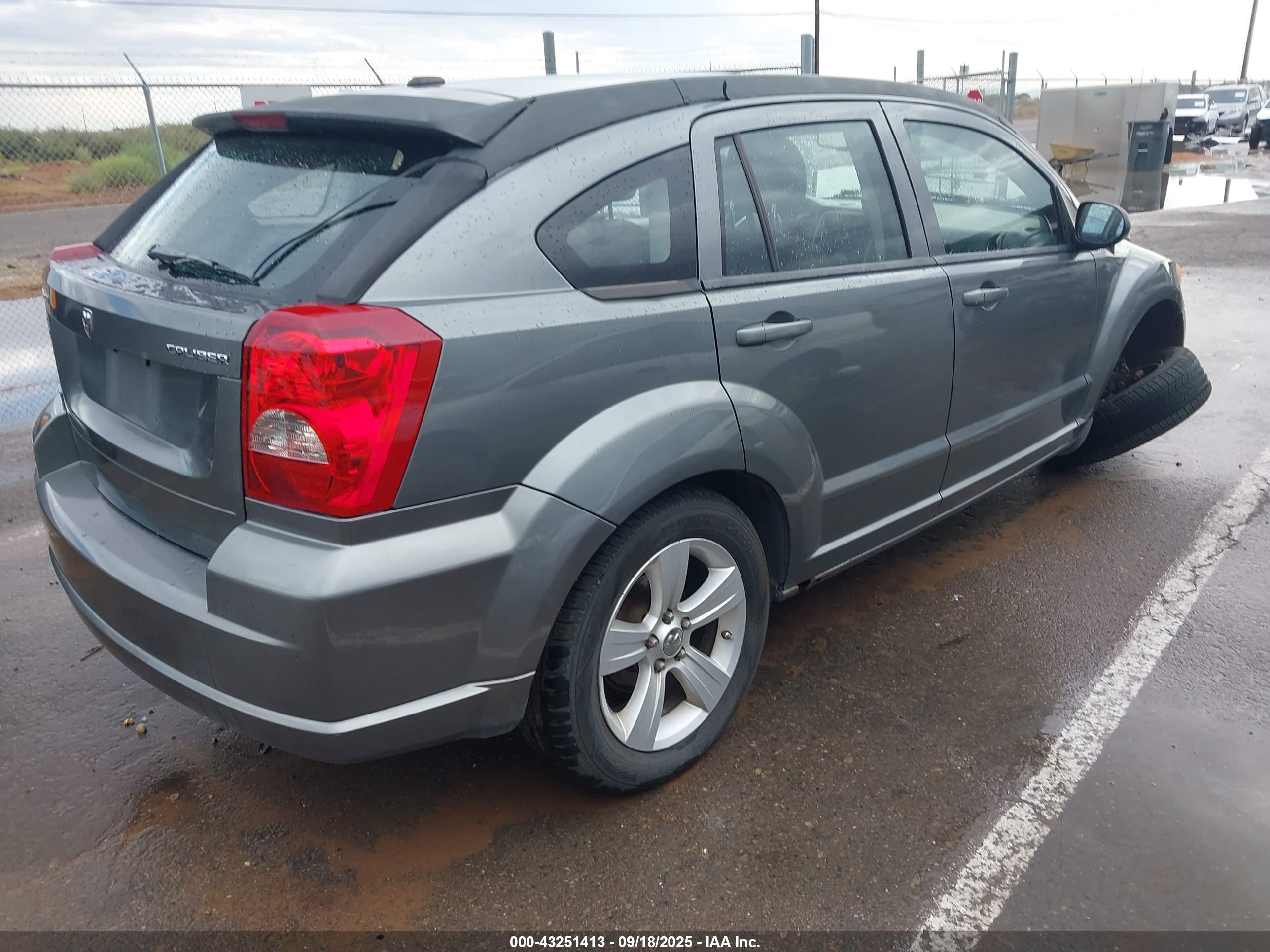 DODGE CALIBER image 4