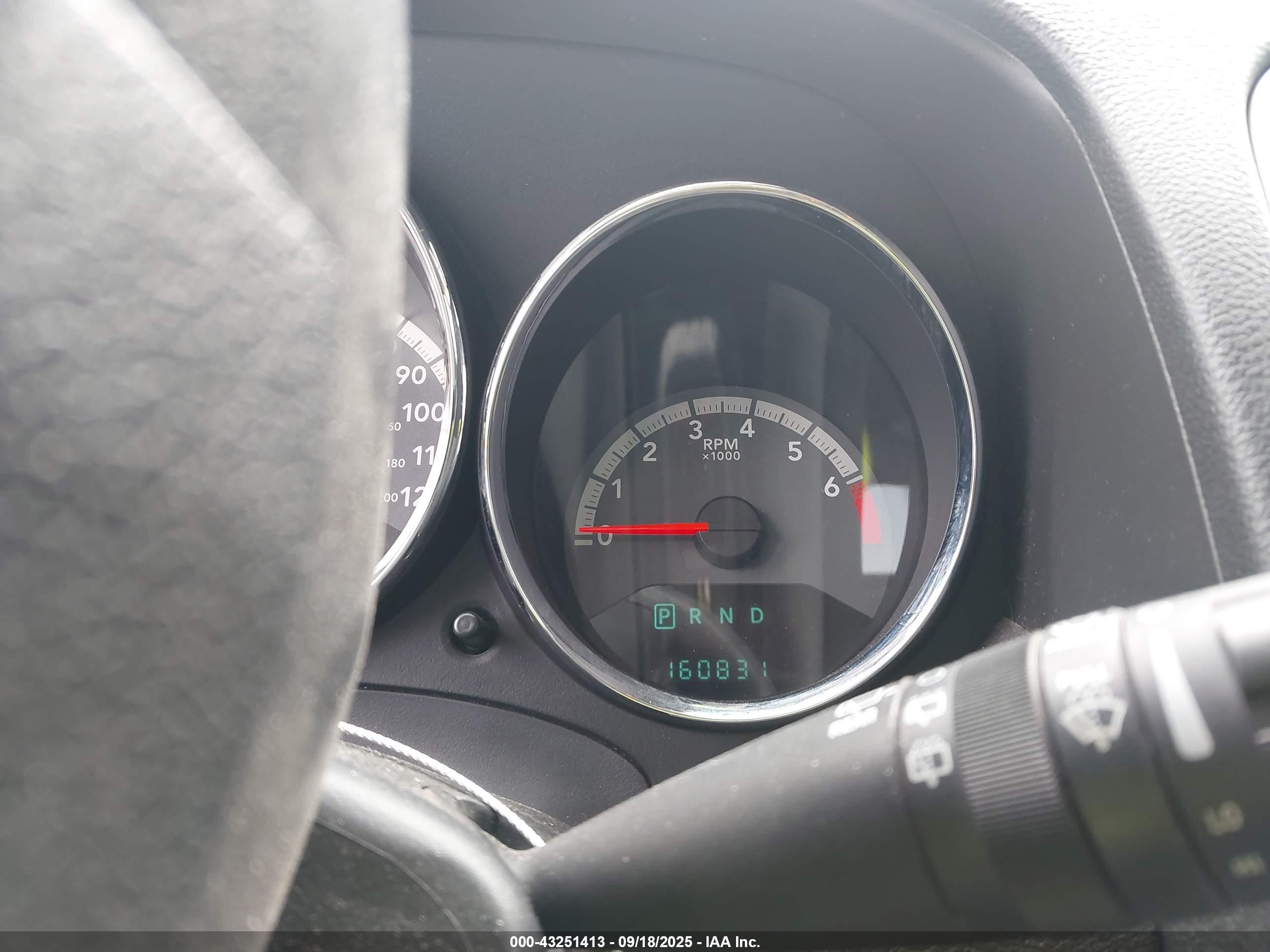 DODGE CALIBER image 7