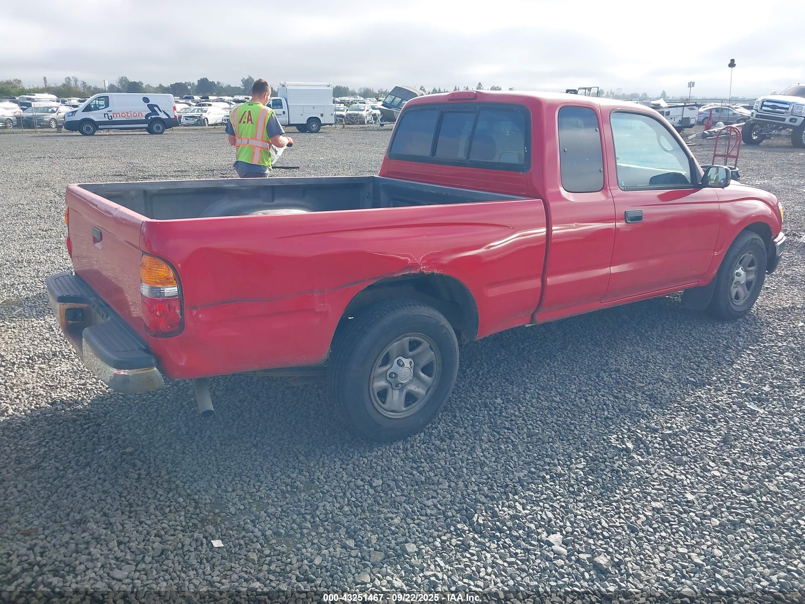 TOYOTA TACOMA image 4