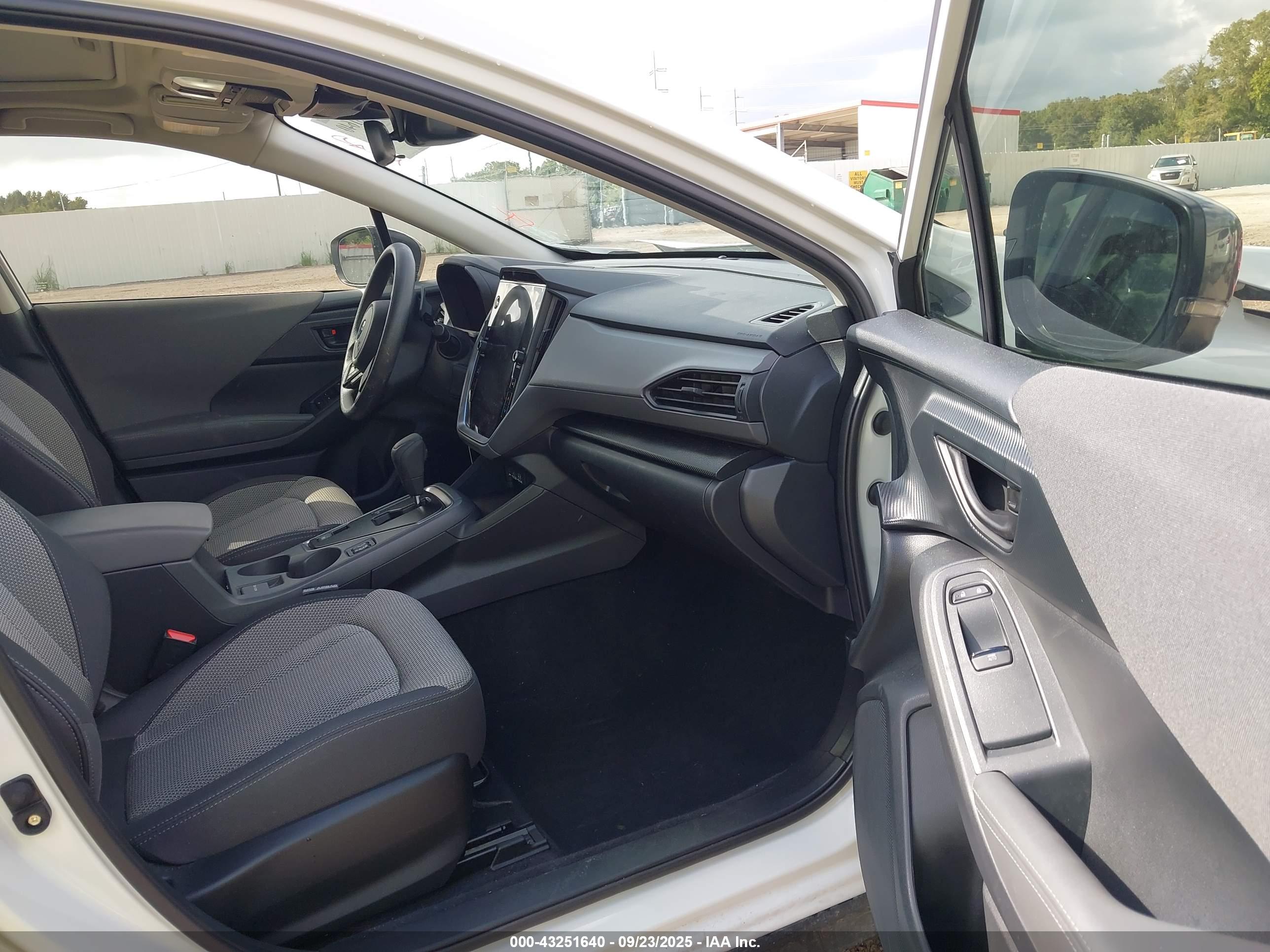SUBARU CROSSTREK image 5