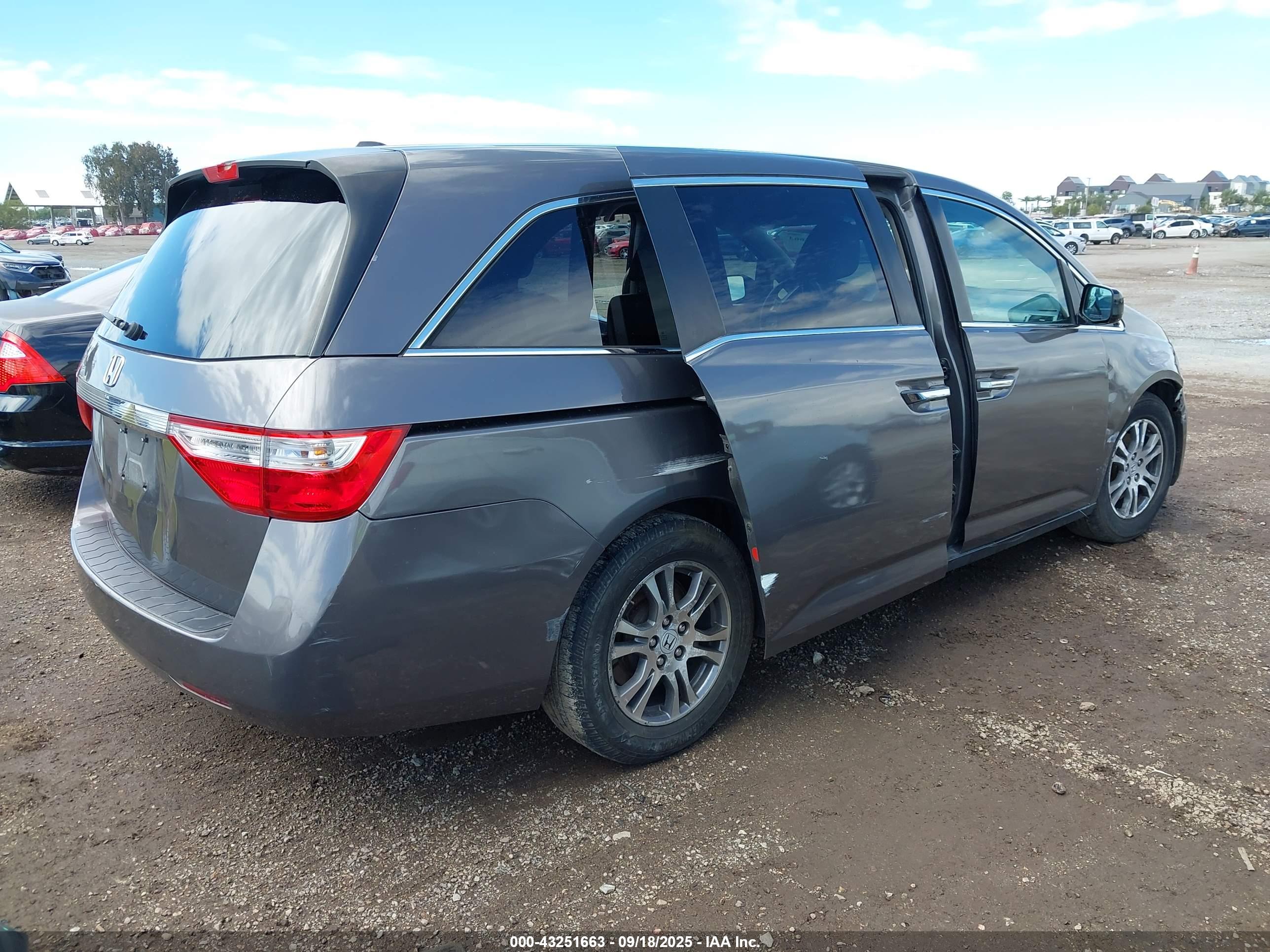 HONDA ODYSSEY image 4