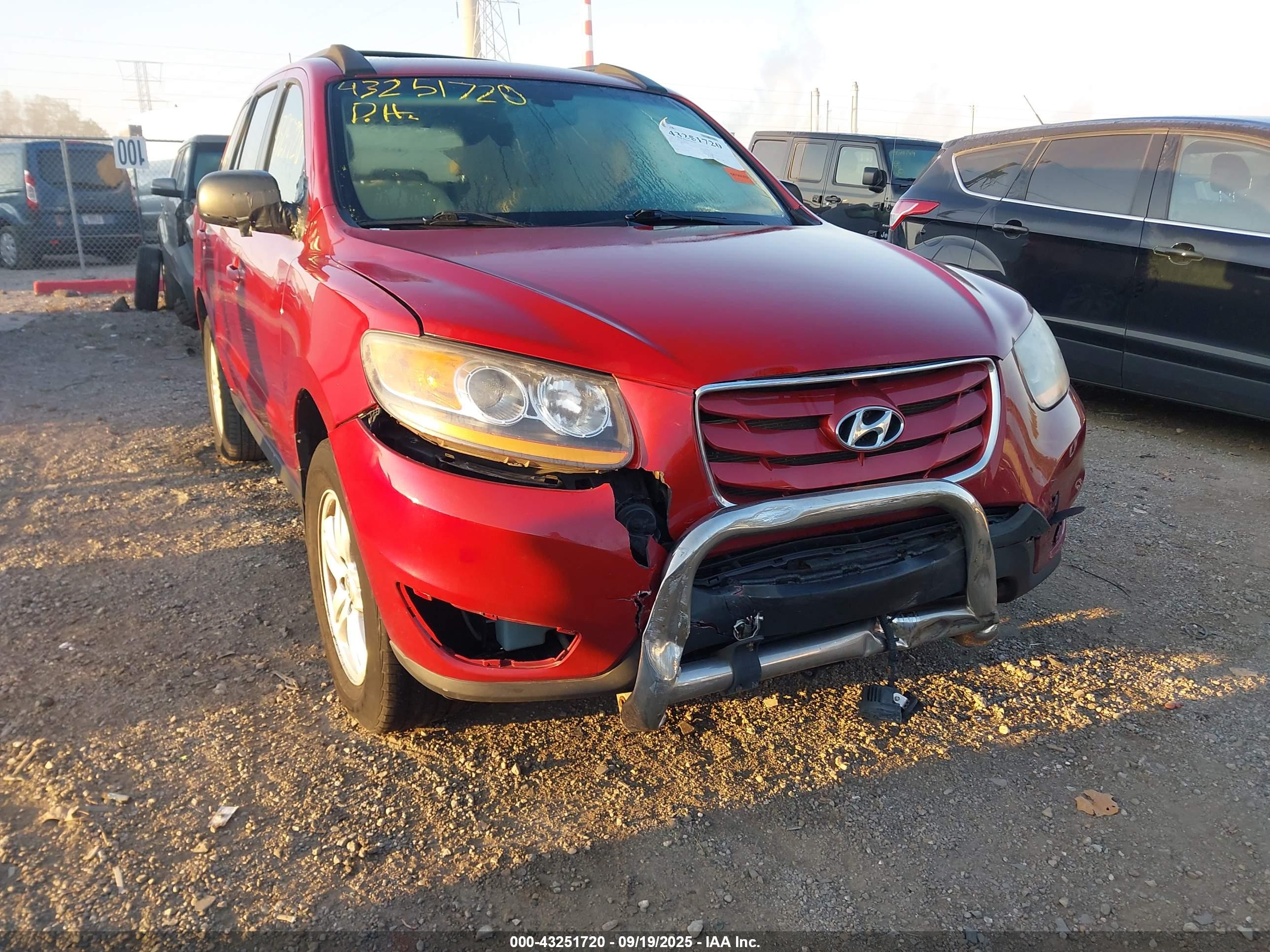 HYUNDAI SANTA image 6