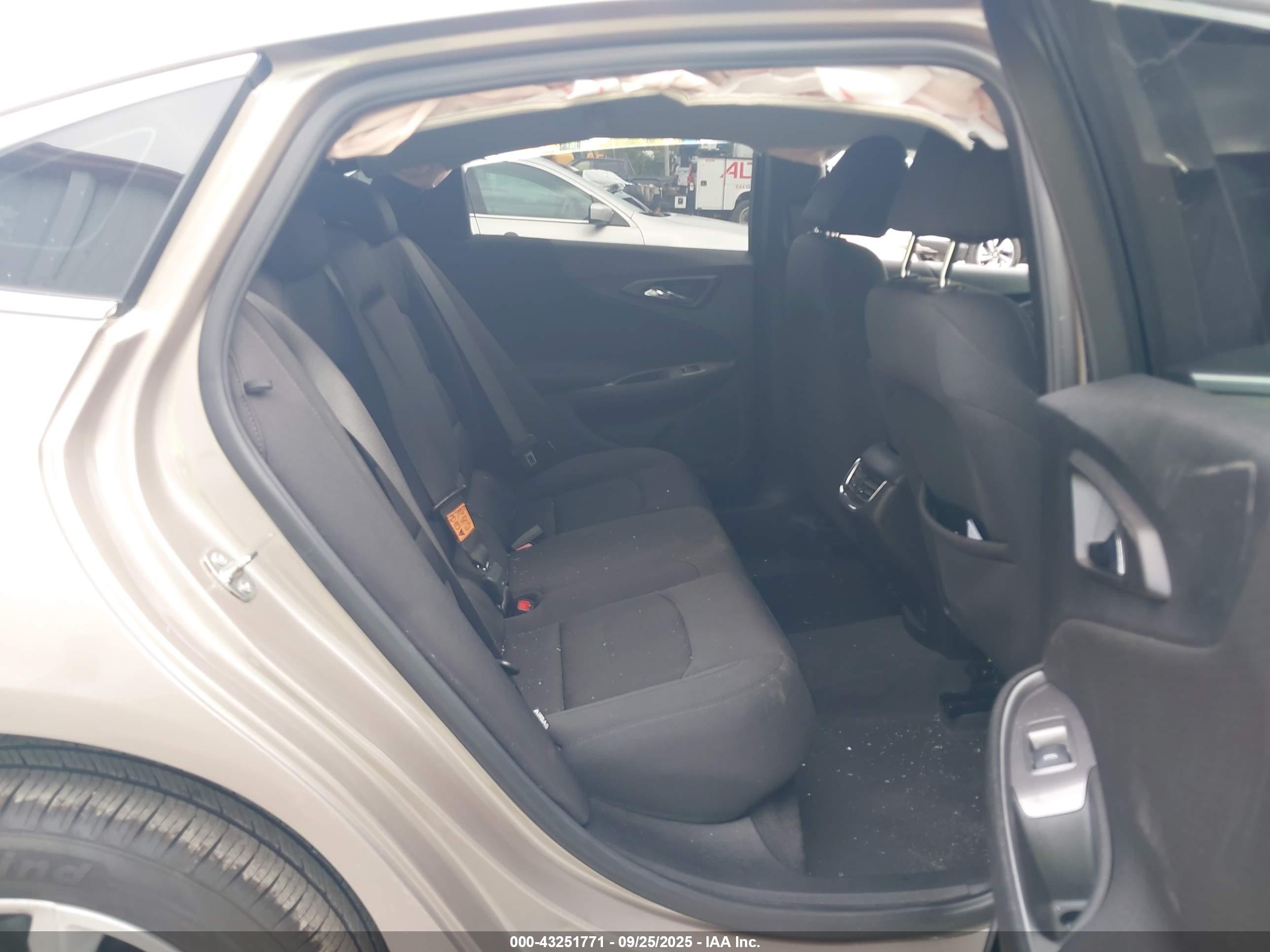 CHEVROLET MALIBU image 8