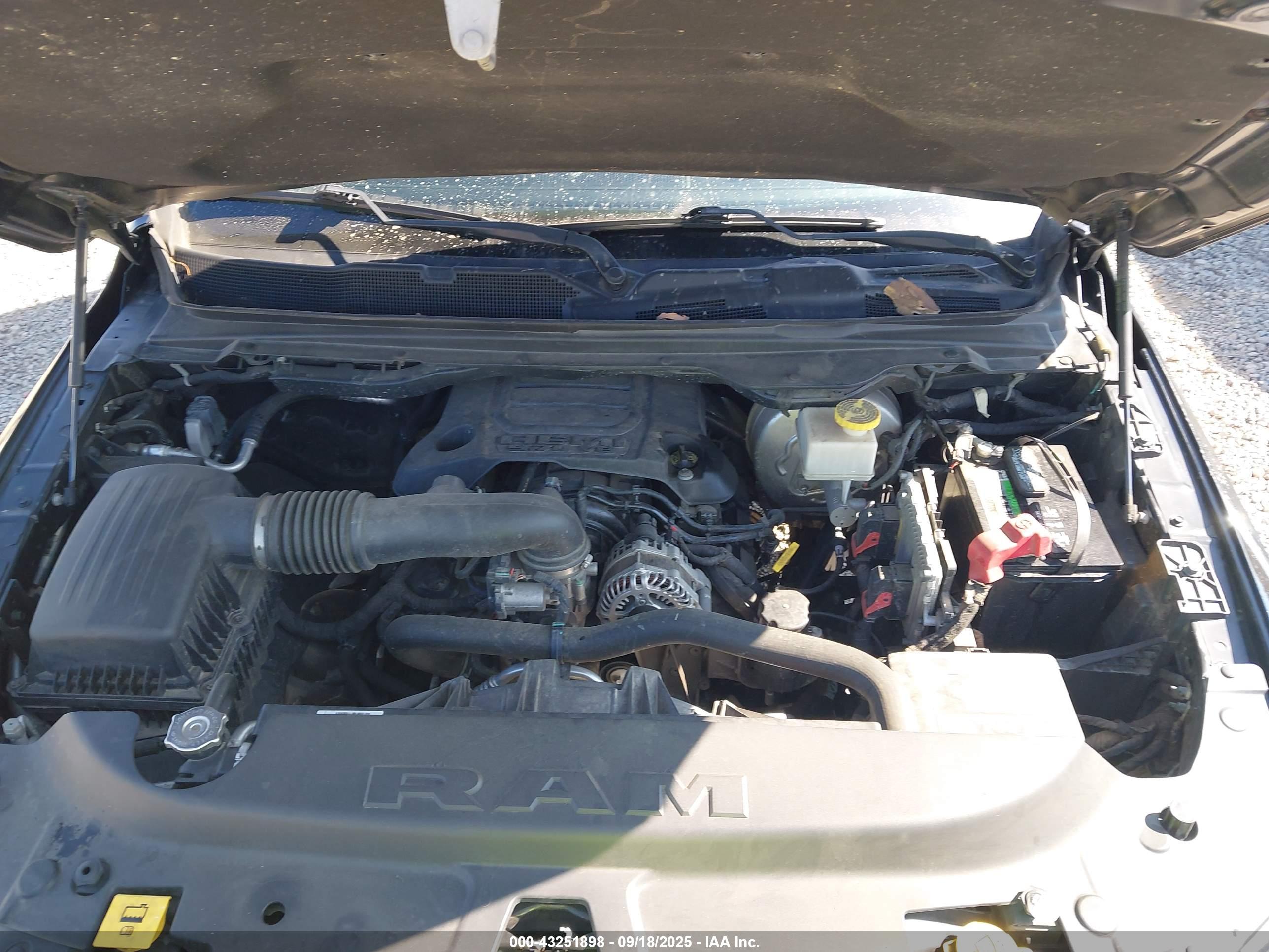 RAM 1500 image 10