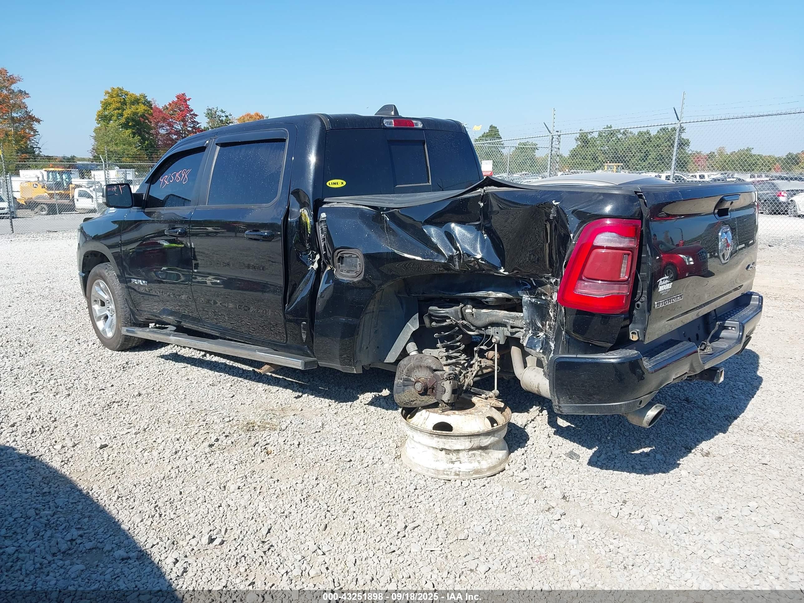 RAM 1500 image 3
