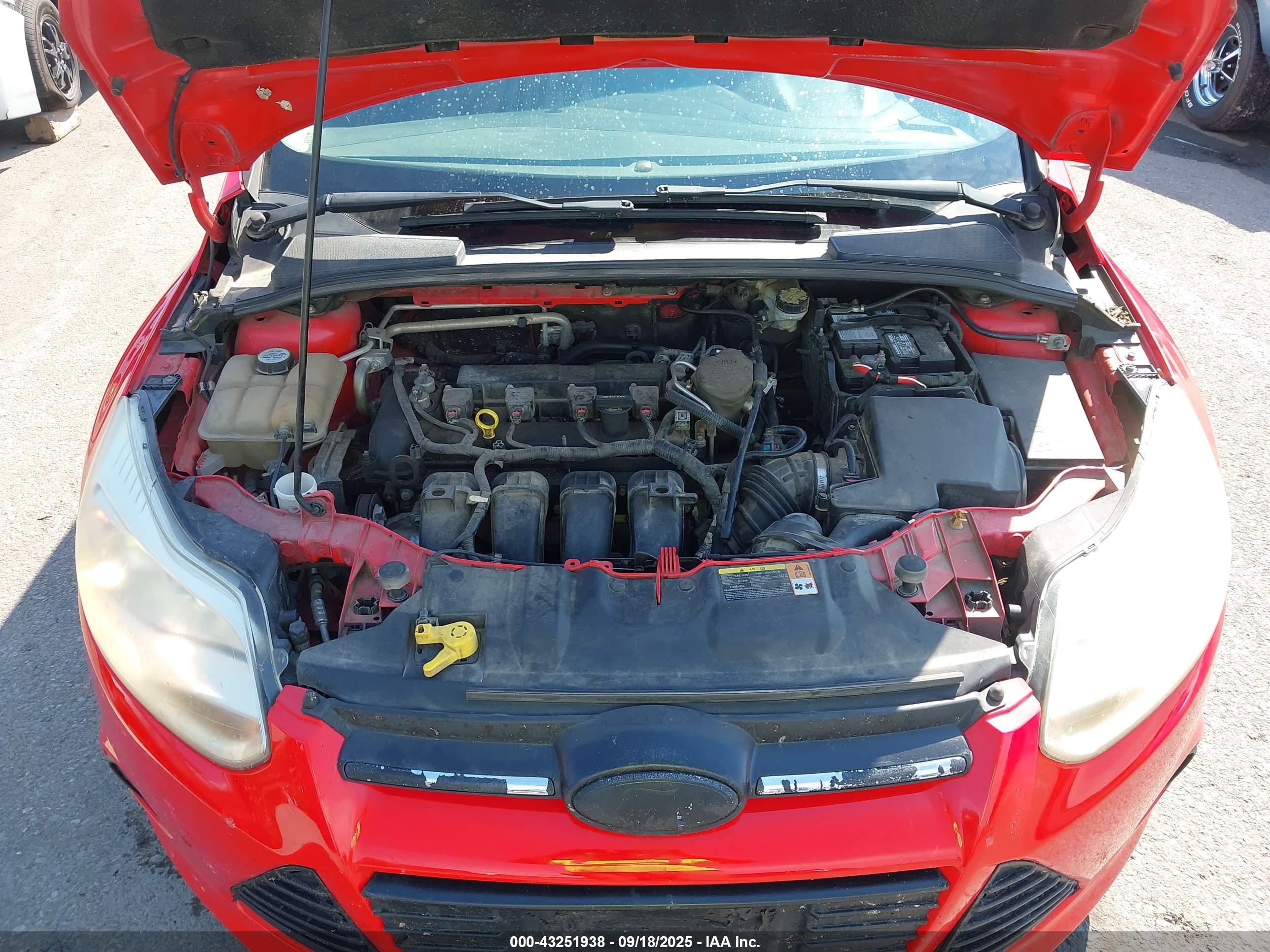FORD FOCUS image 10