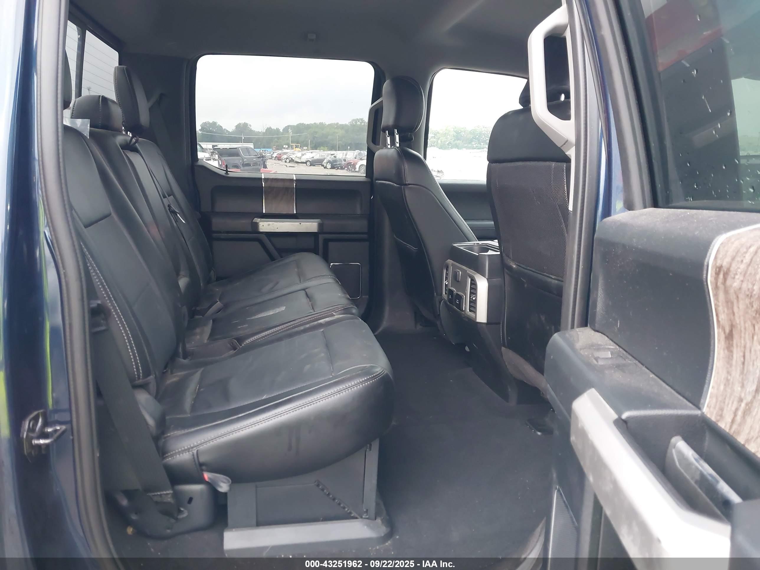 FORD F-250 image 8