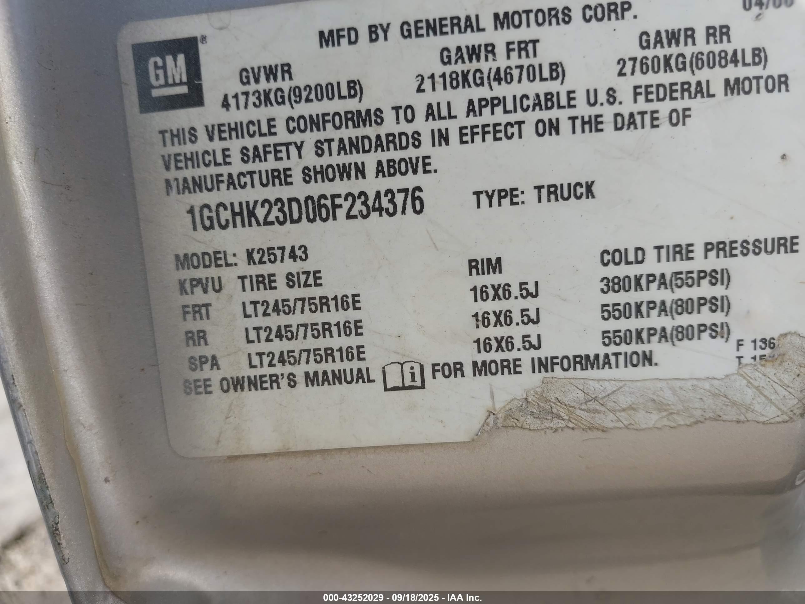 CHEVROLET SILVERADO image 9