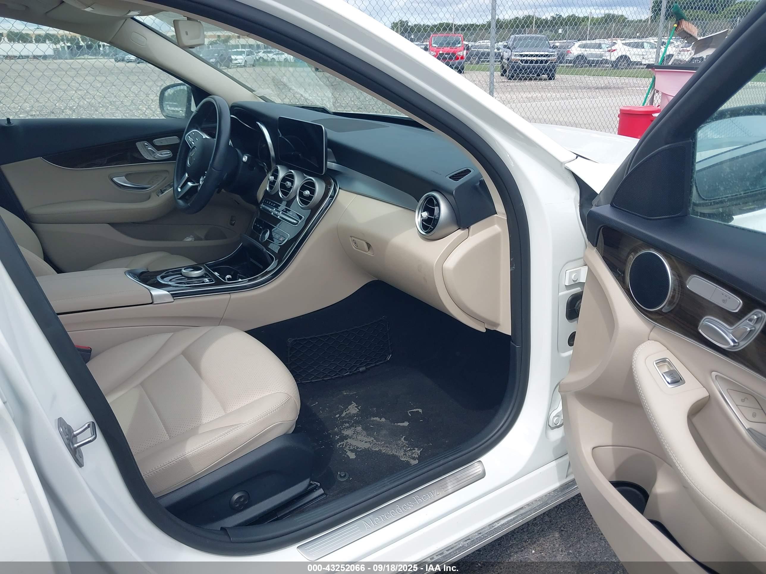MERCEDES-BENZ C image 5