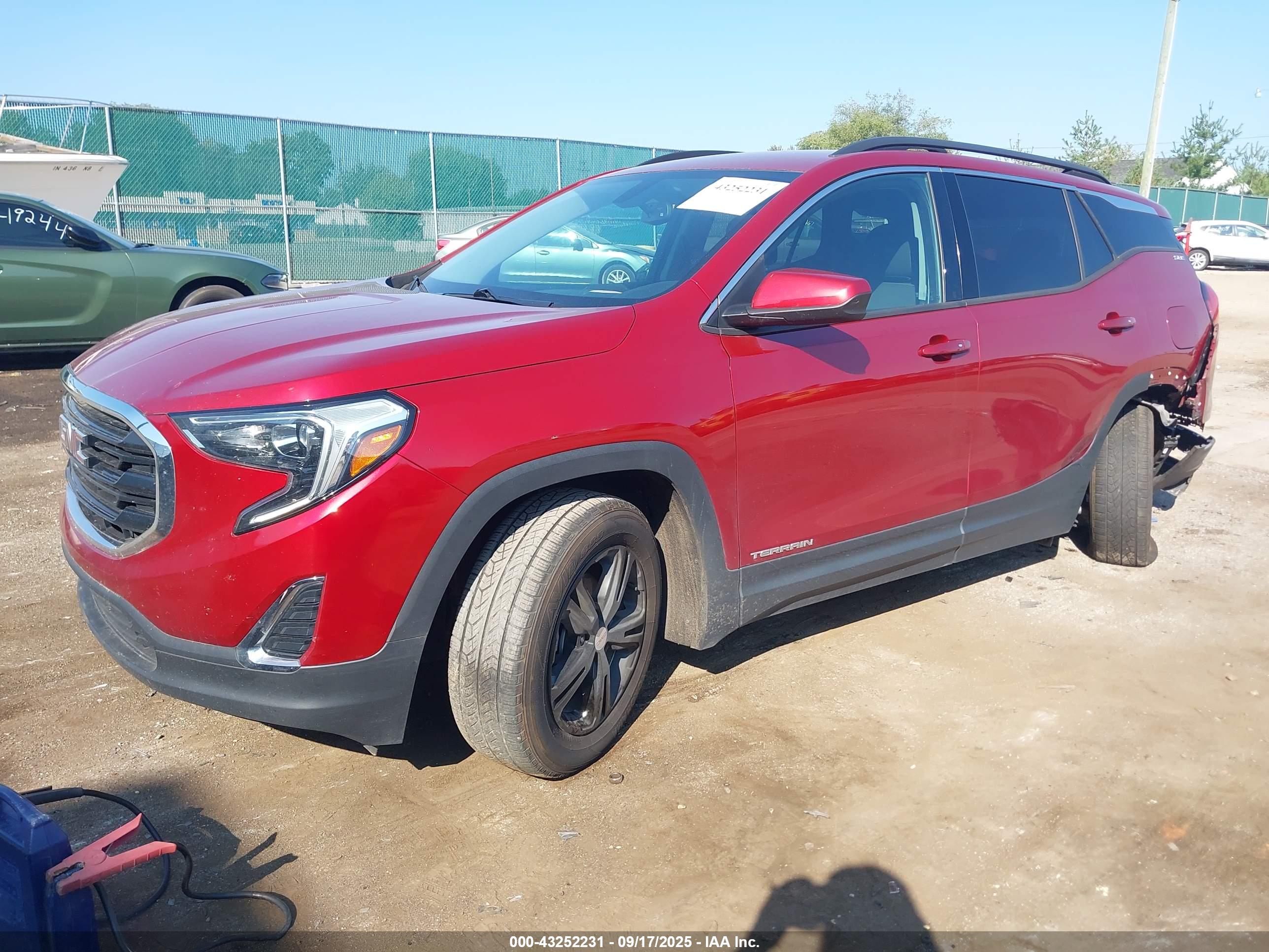 GMC TERRAIN image 2