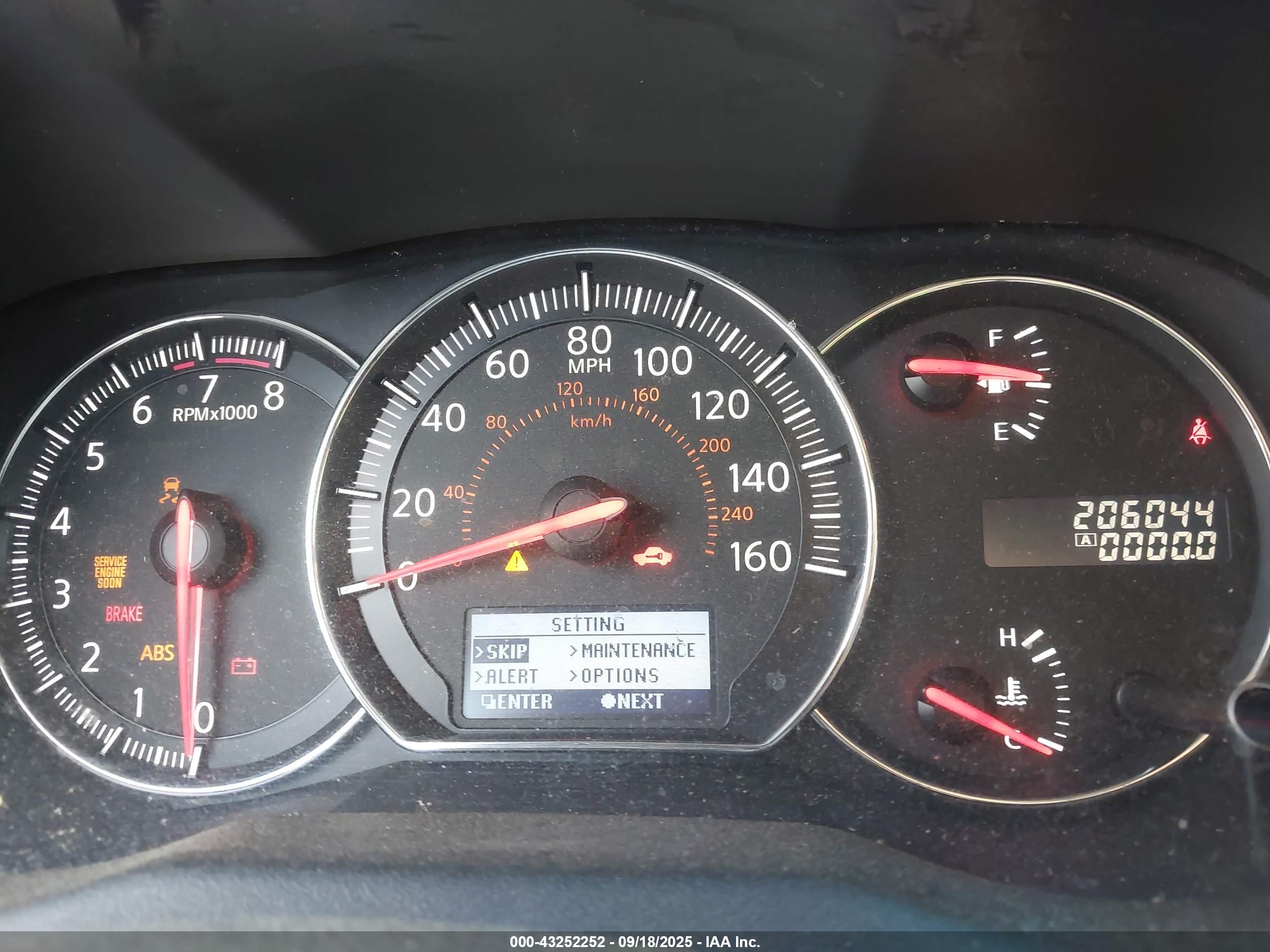 NISSAN MAXIMA image 7