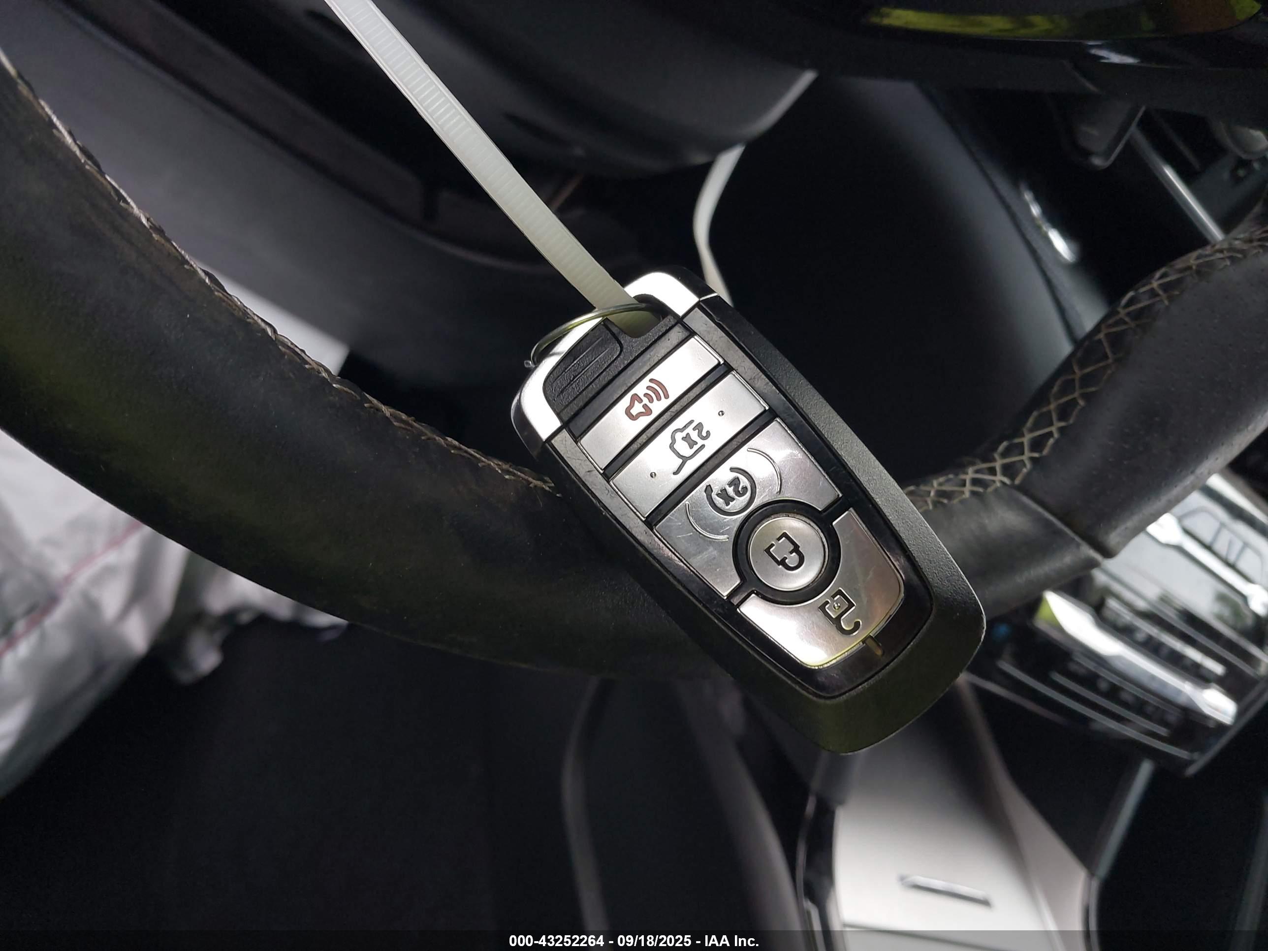 FORD EXPLORER image 11
