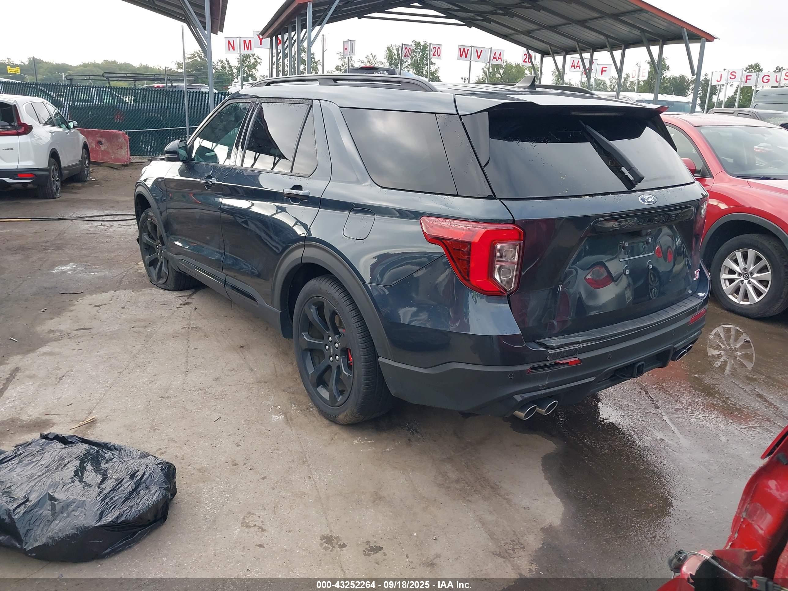 FORD EXPLORER image 3