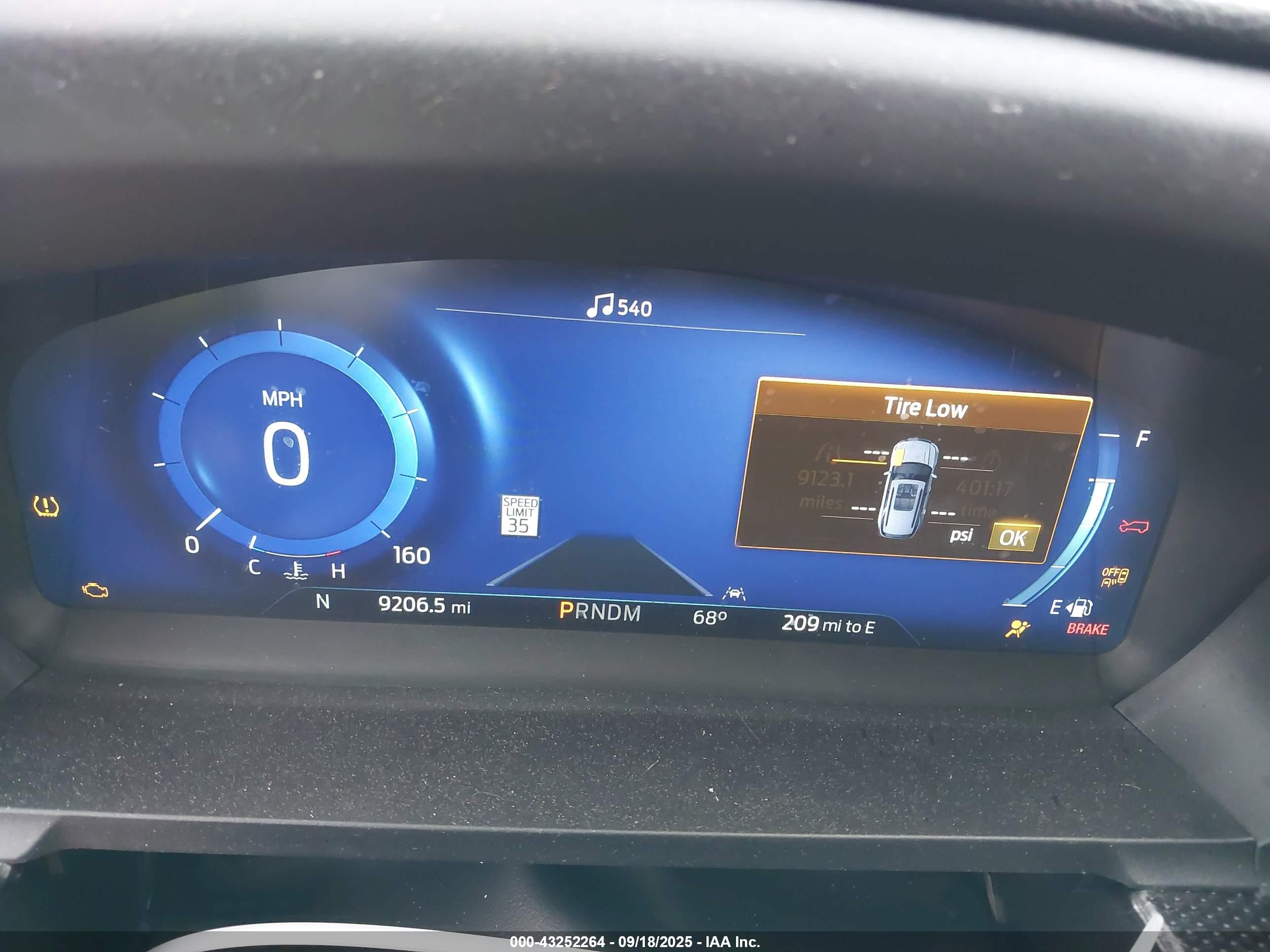 FORD EXPLORER image 7