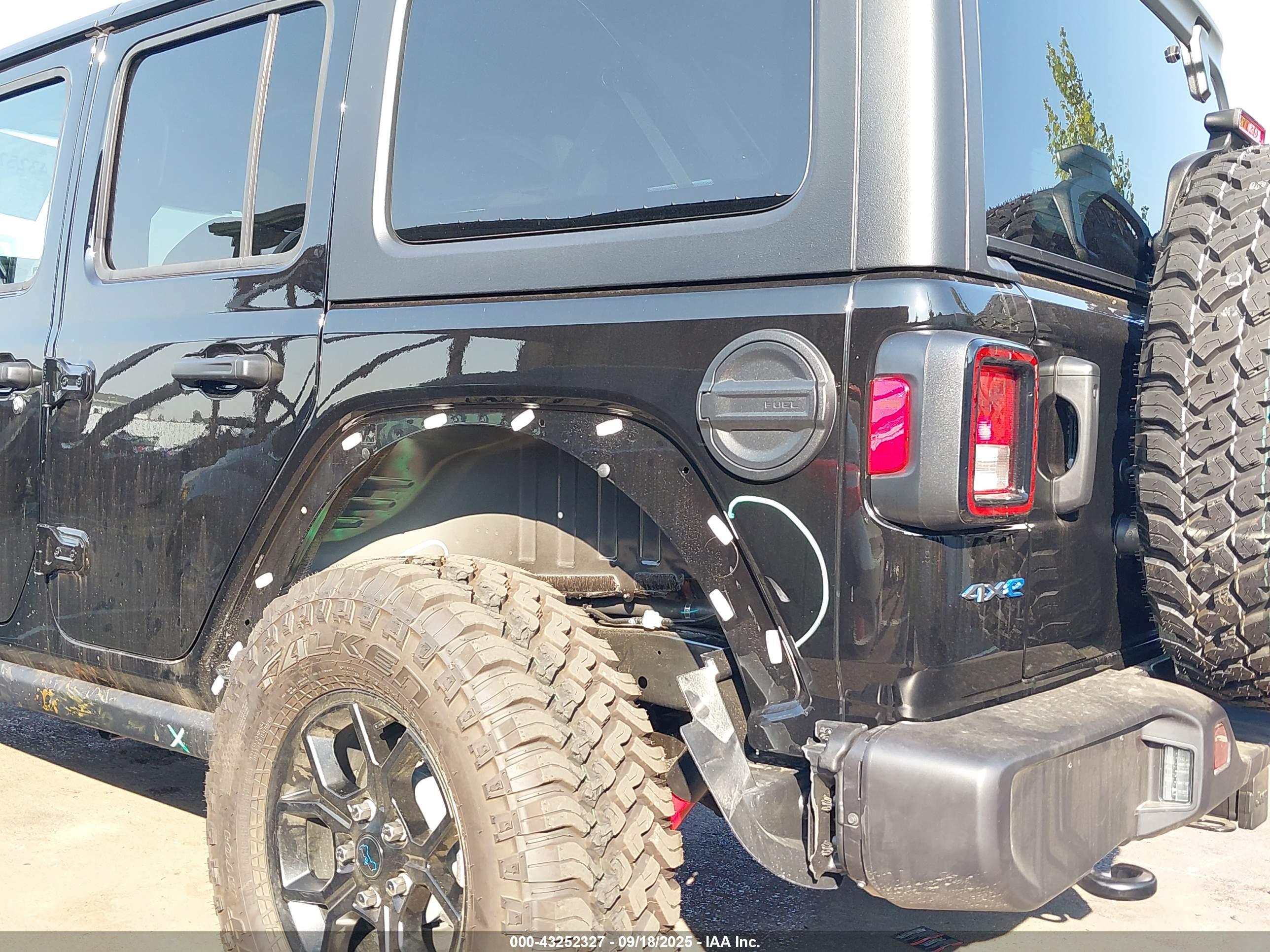 JEEP WRANGLER image 6