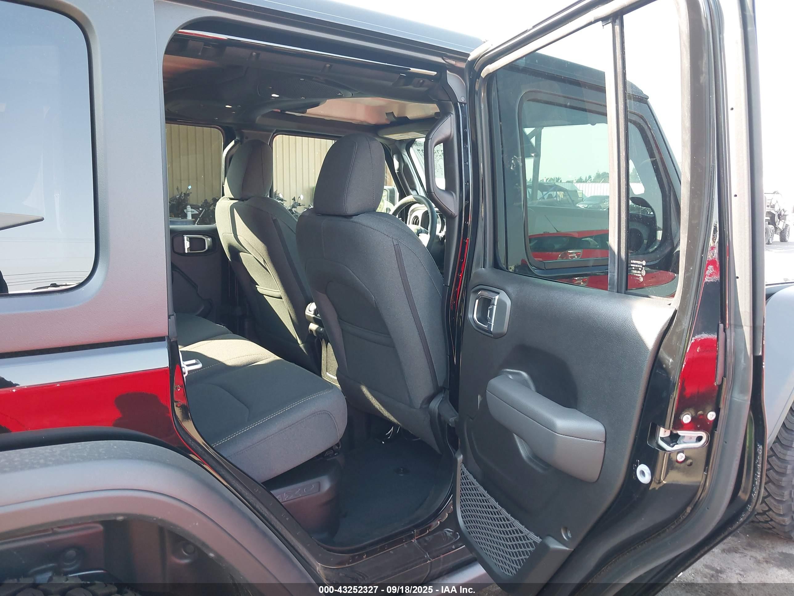 JEEP WRANGLER image 8