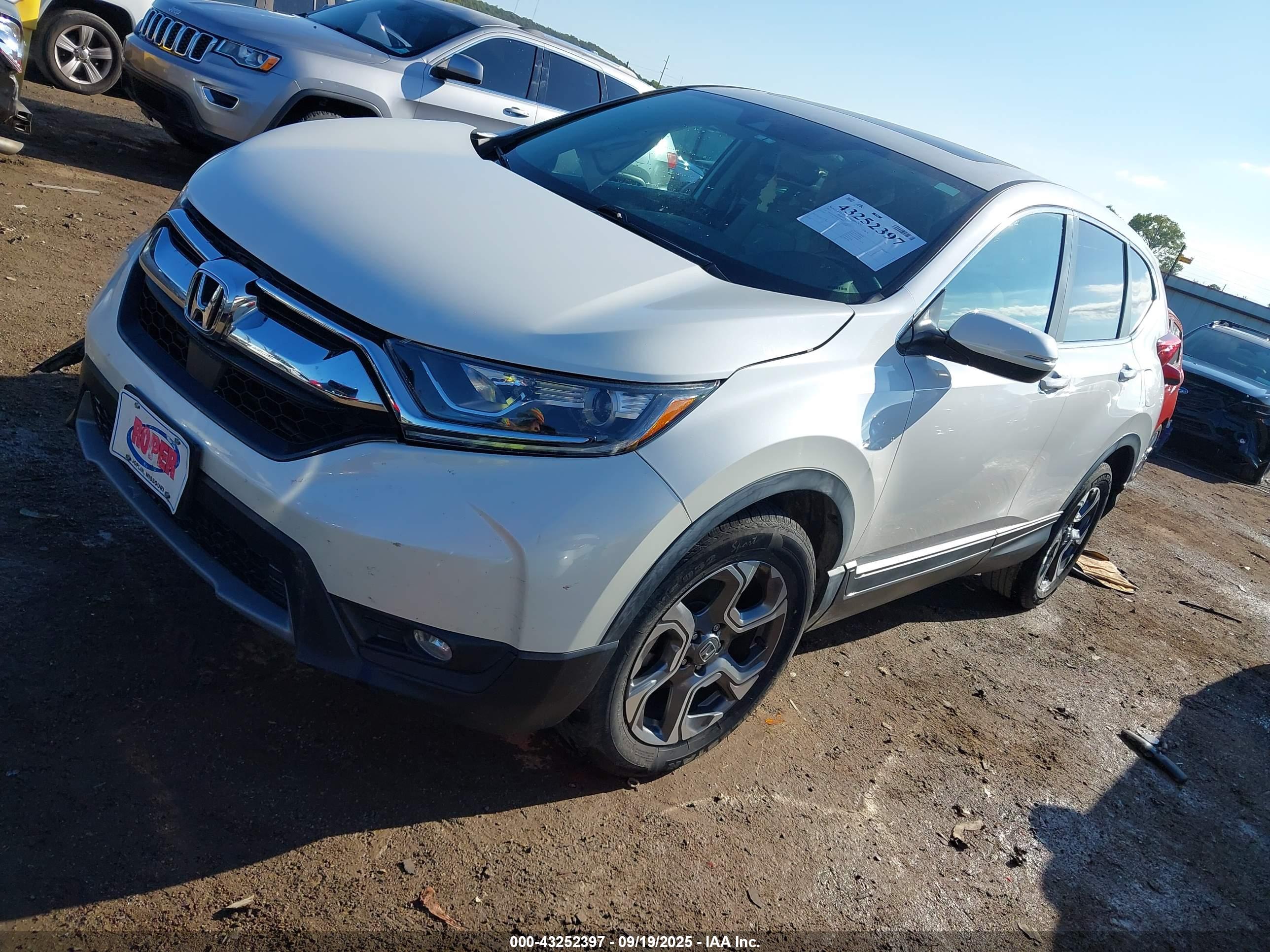 HONDA CR-V image 2
