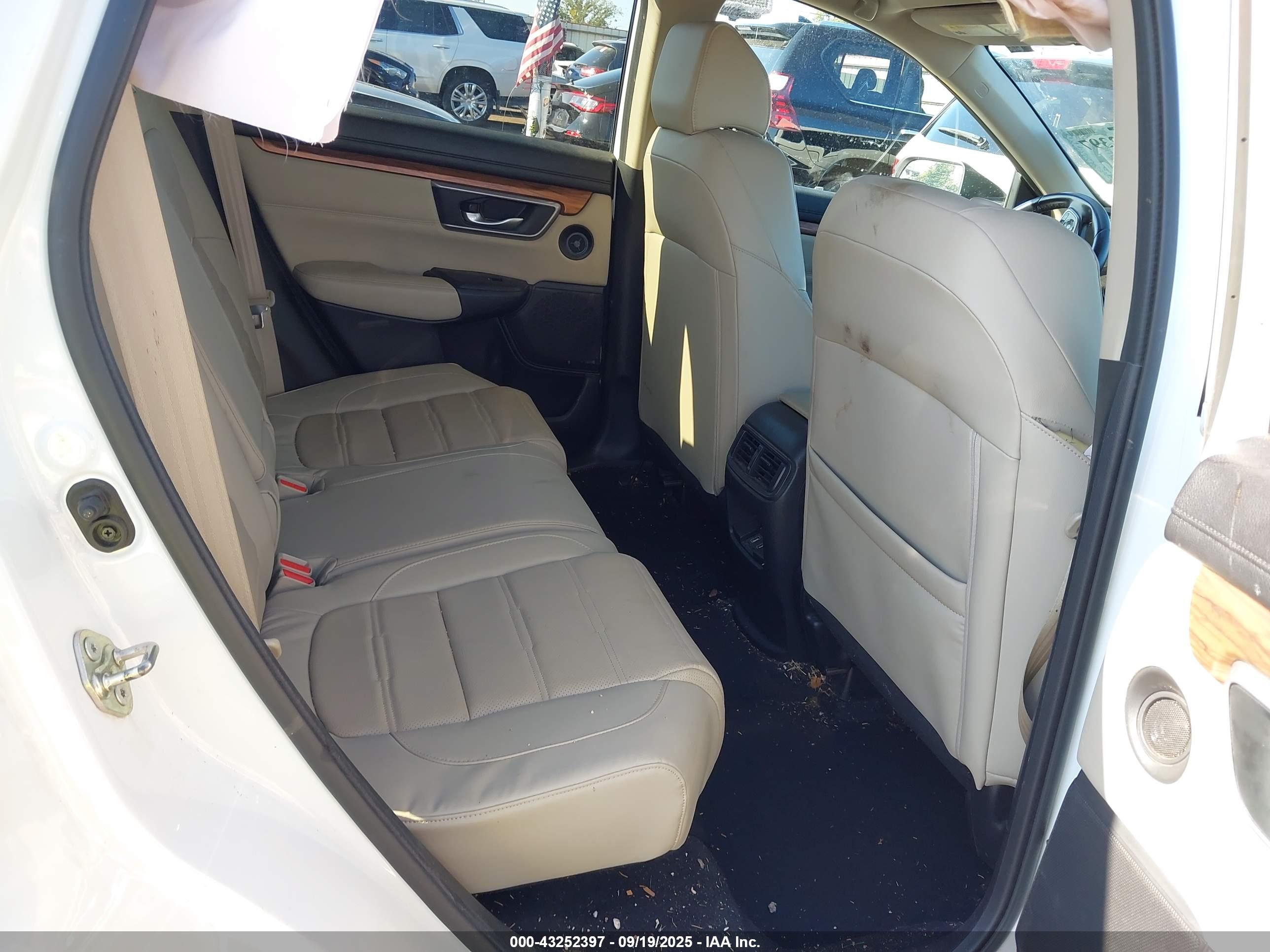 HONDA CR-V image 8