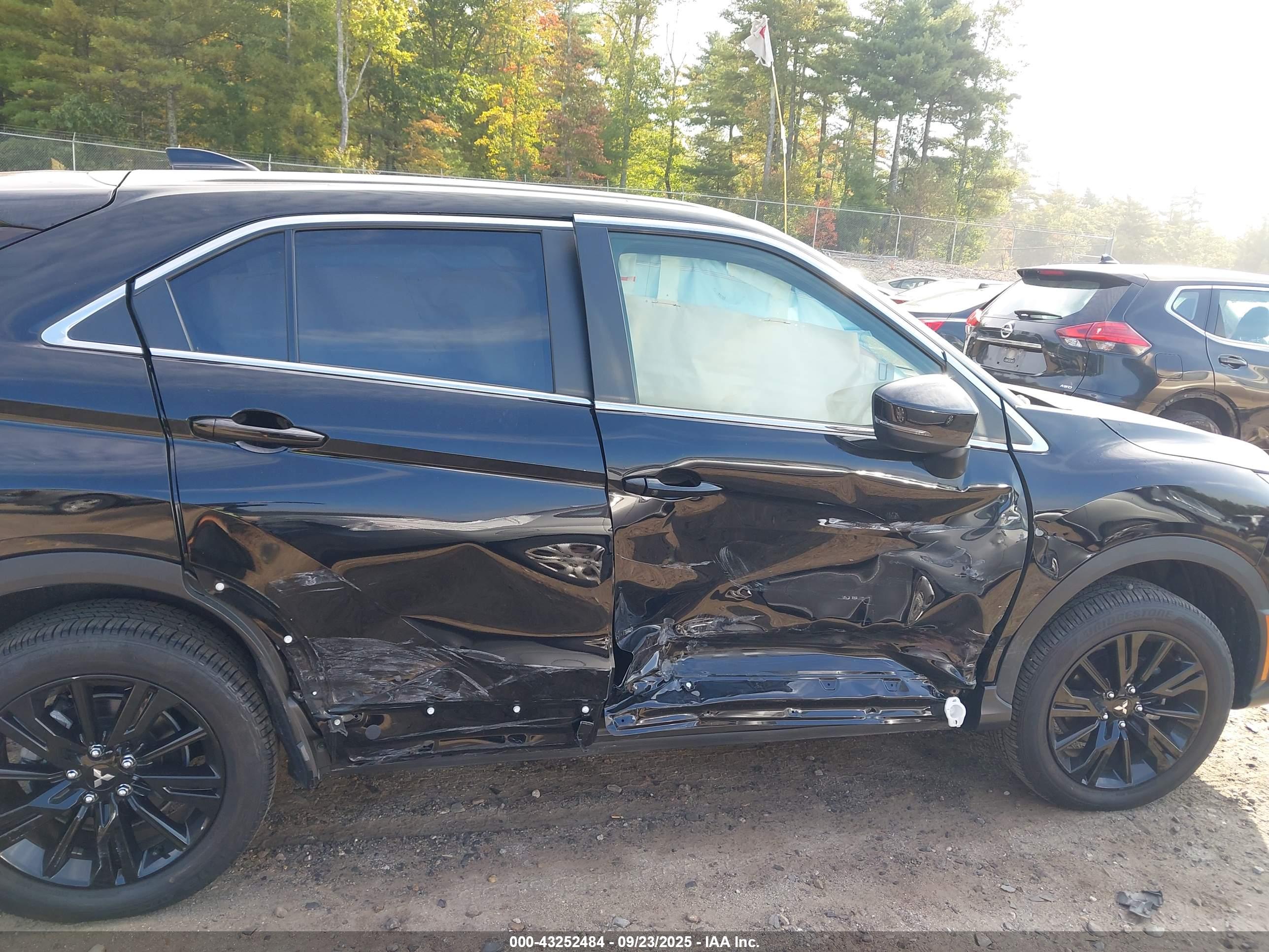 MITSUBISHI ECLIPSE image 6