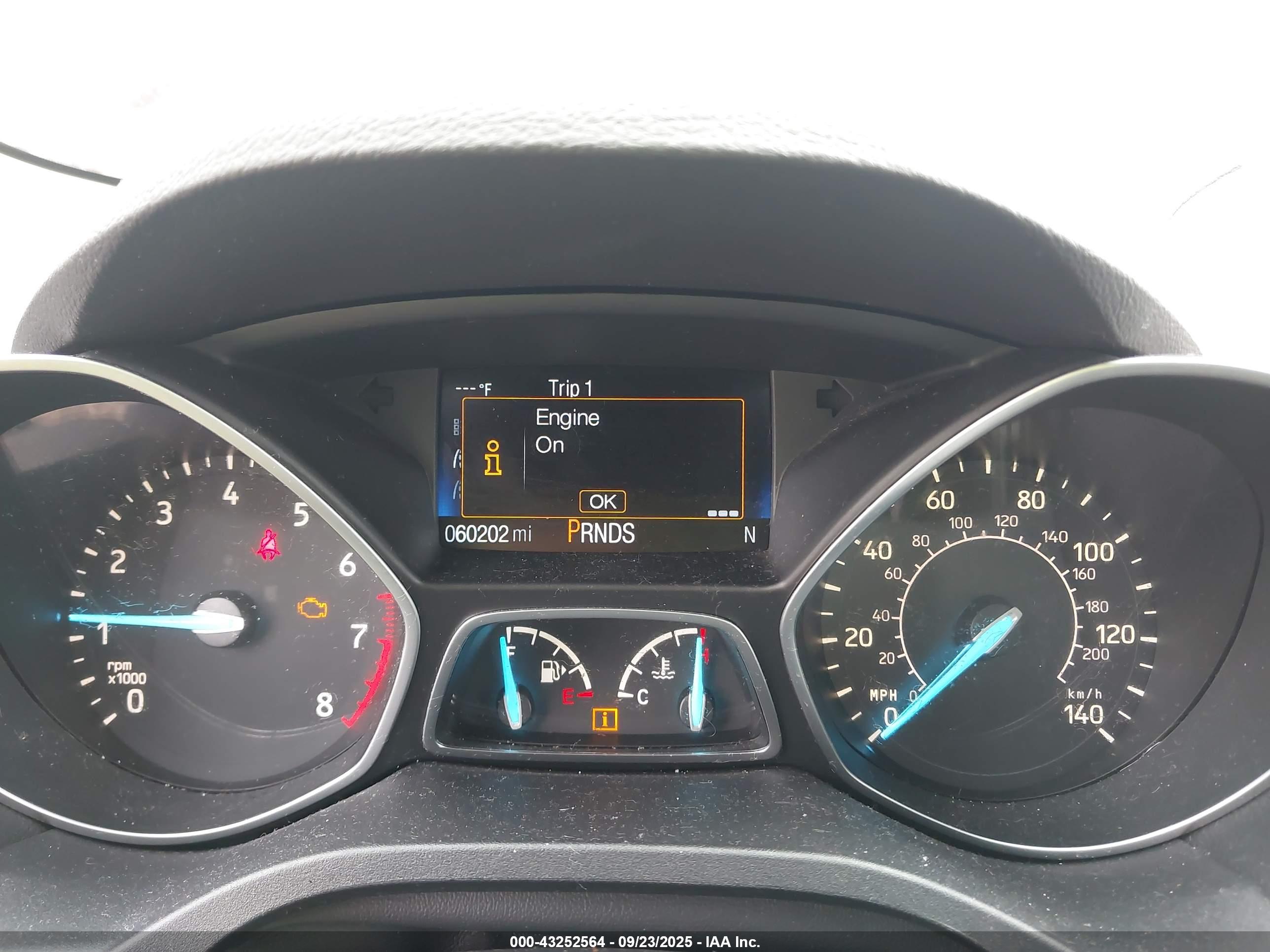 FORD ESCAPE image 7