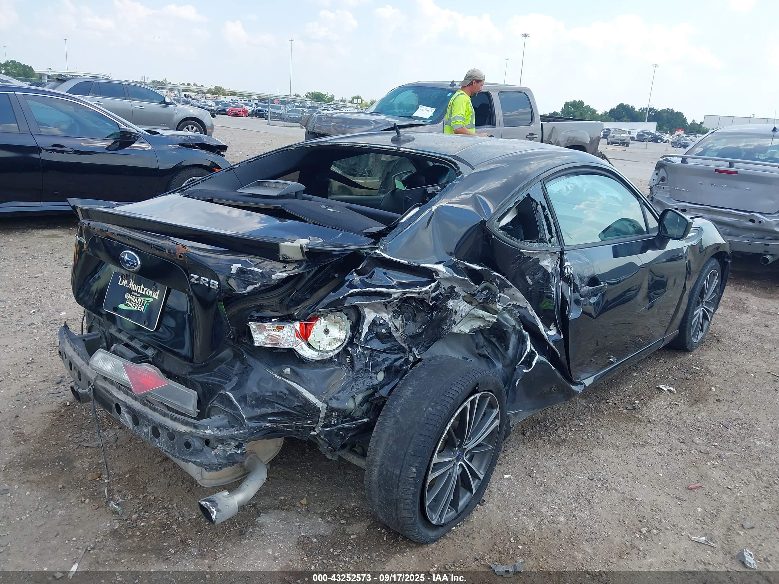 SUBARU BRZ image 4