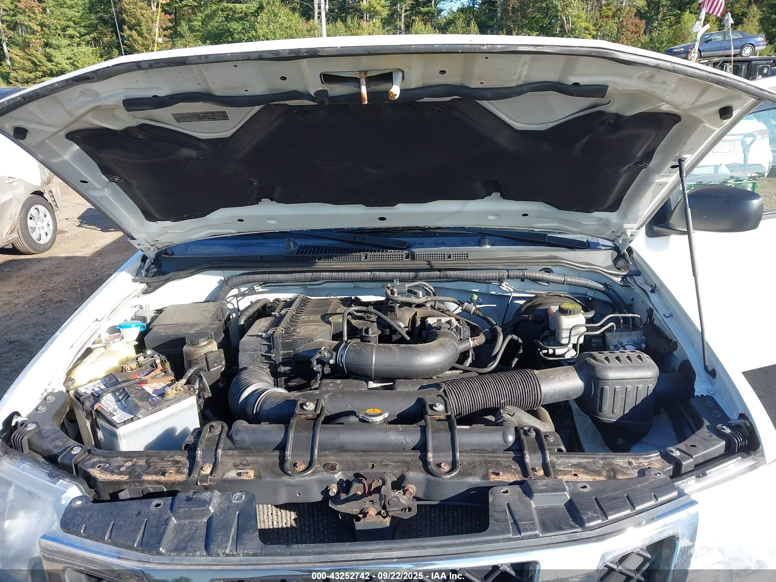 NISSAN FRONTIER image 10