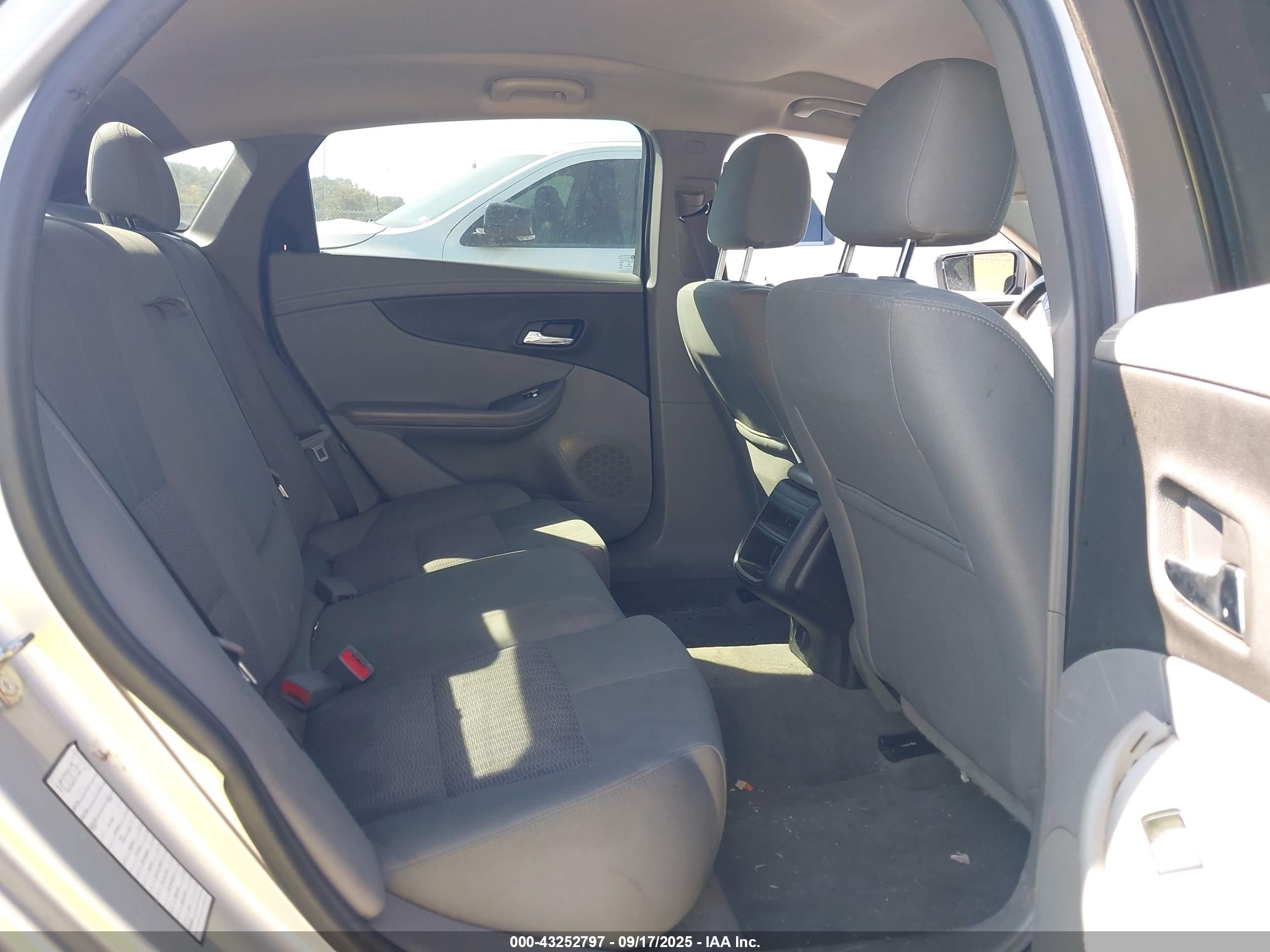 CHEVROLET IMPALA image 8