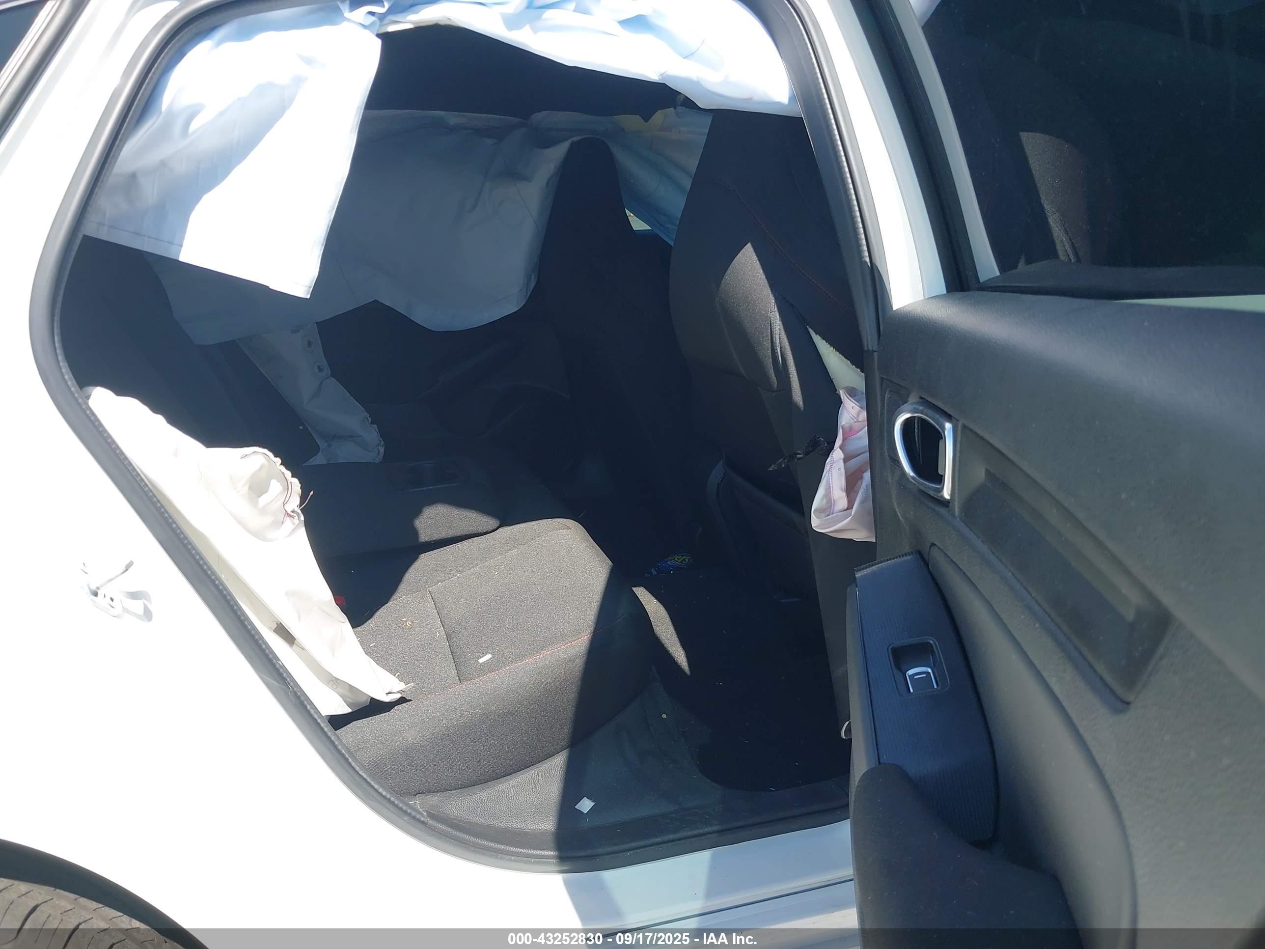 HONDA CIVIC image 8