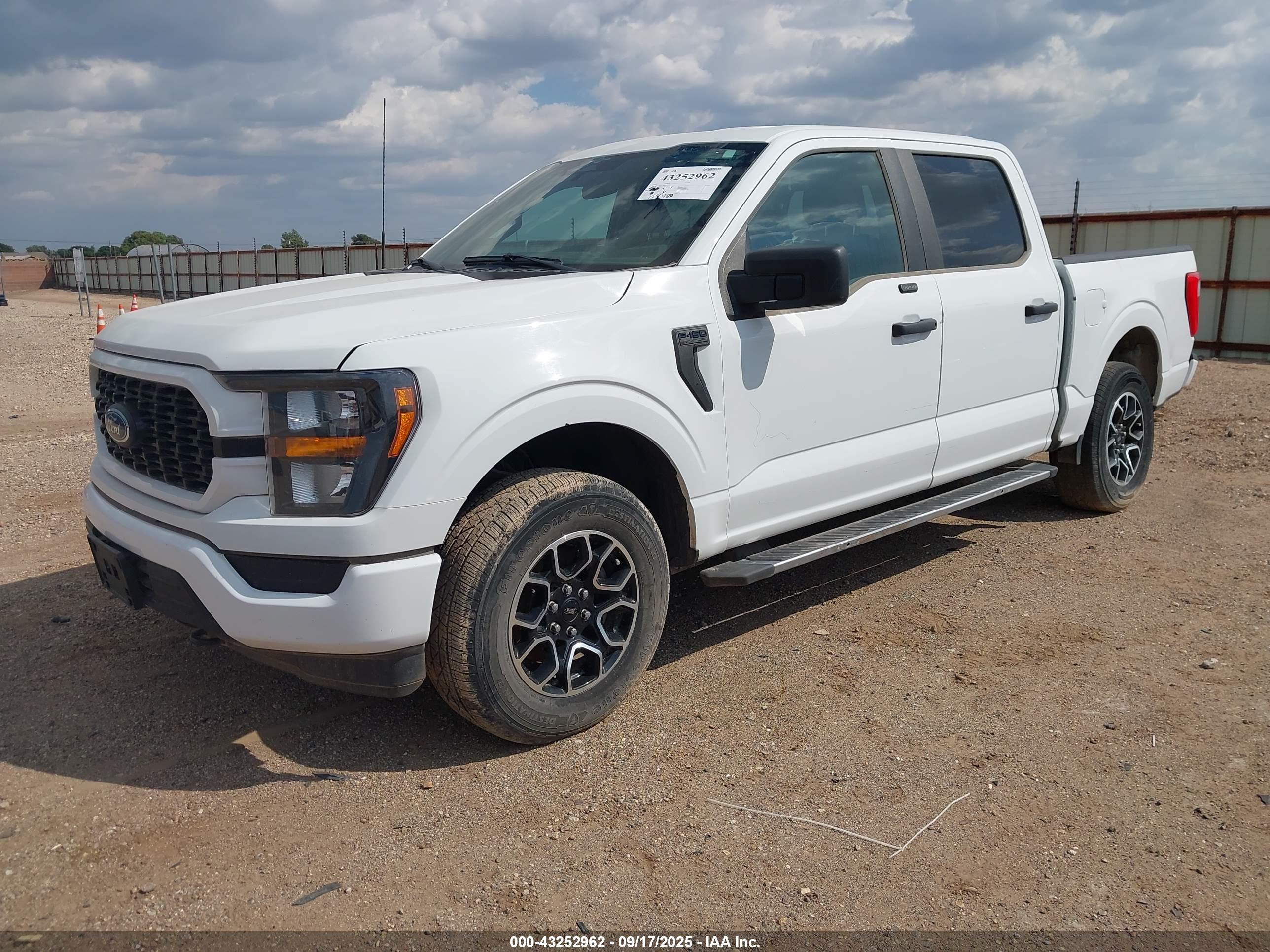 FORD F-150 image 2