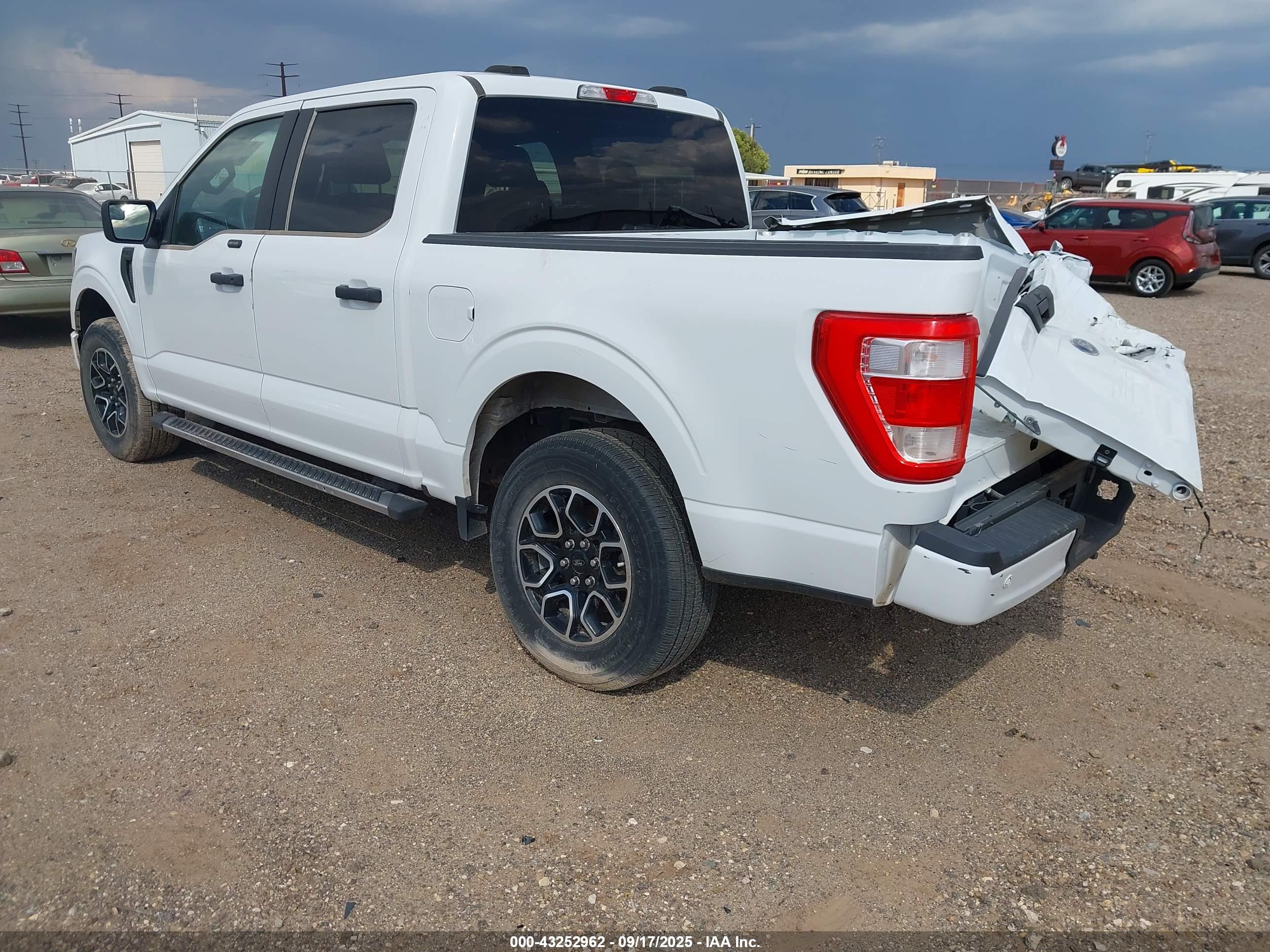 FORD F-150 image 3