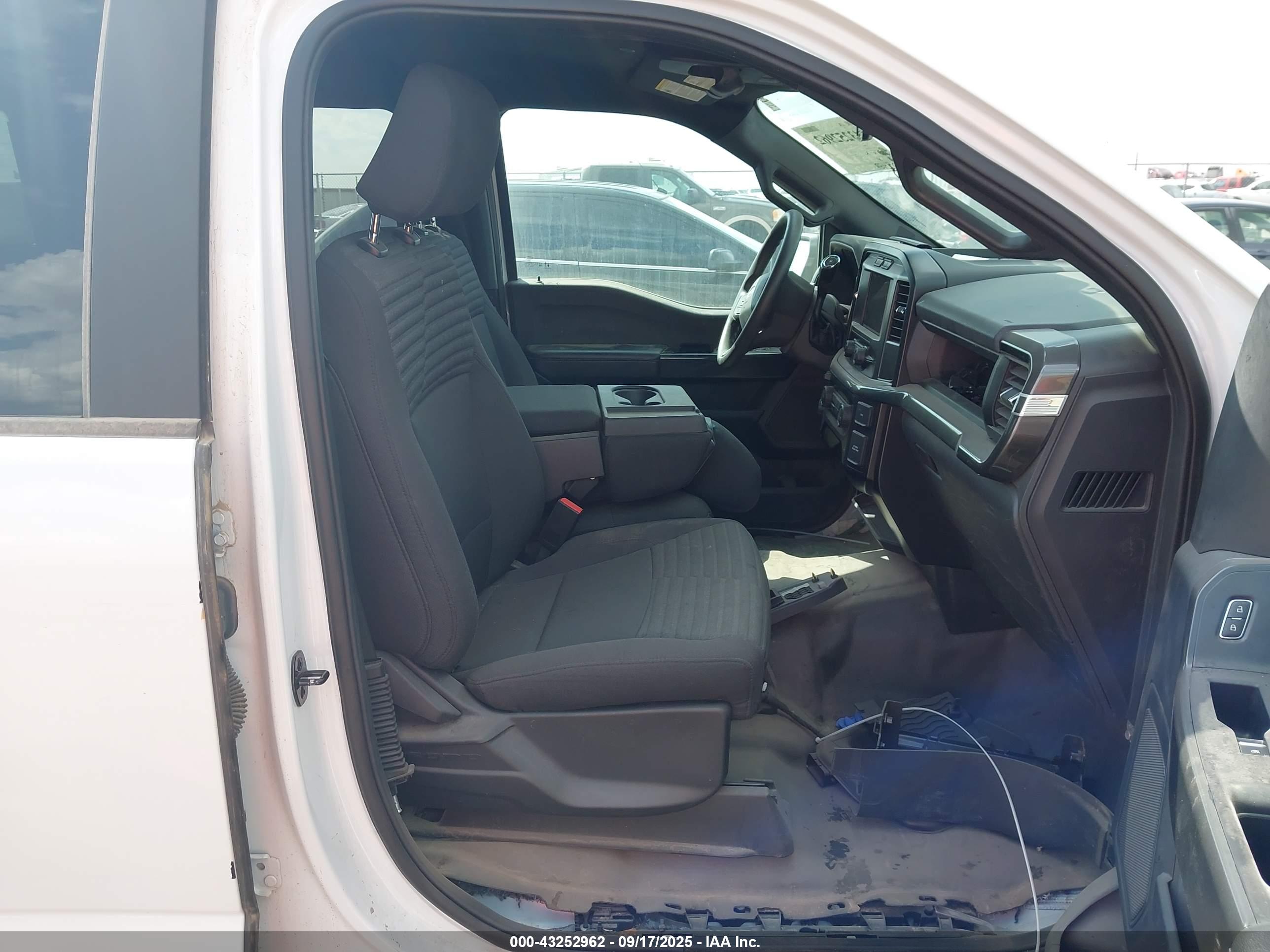 FORD F-150 image 5