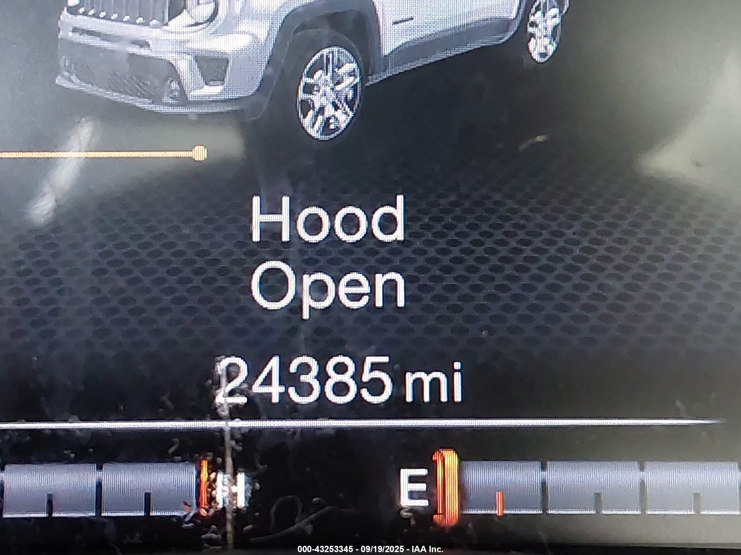 JEEP RENEGADE image 7