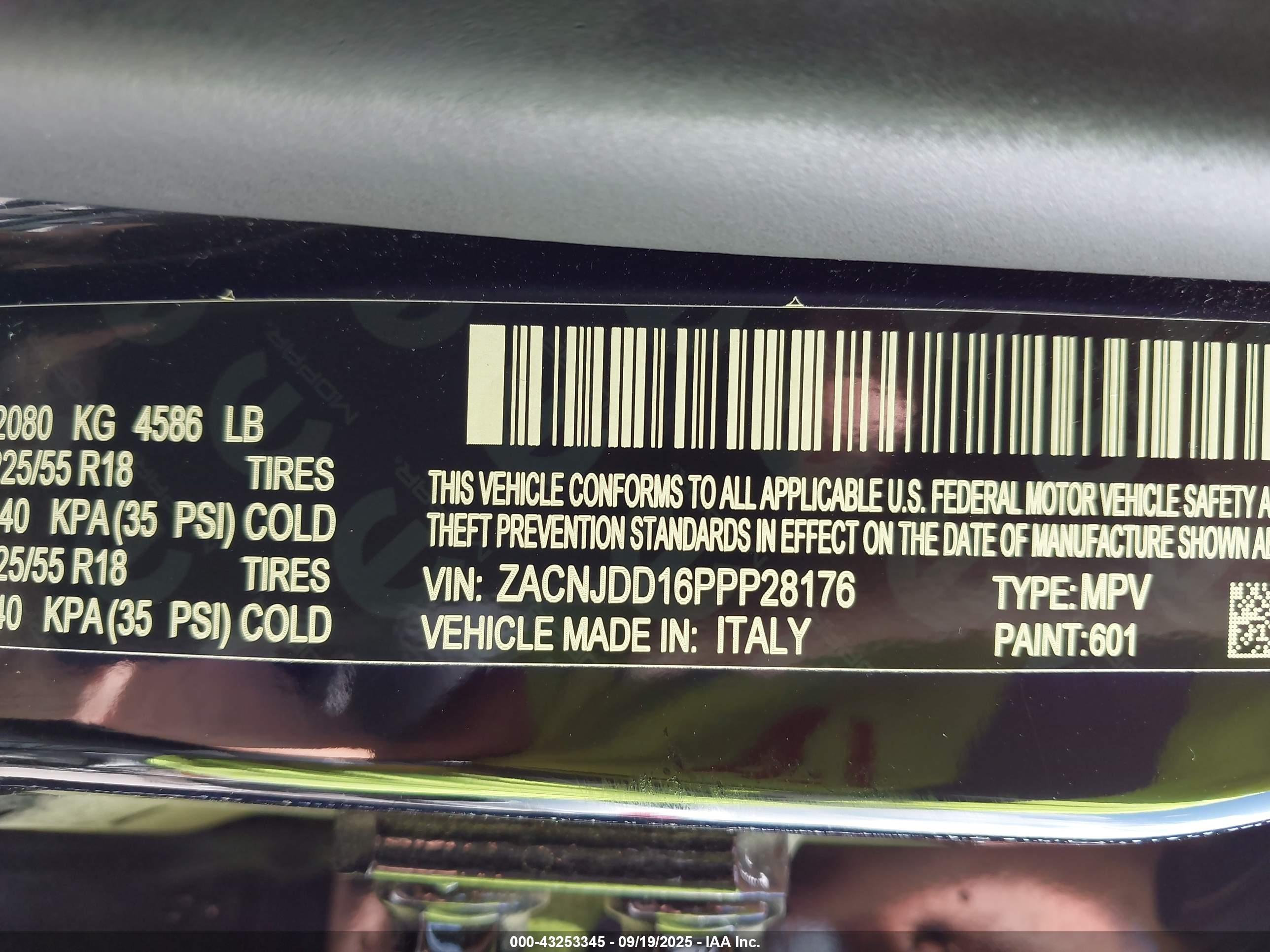 JEEP RENEGADE image 9