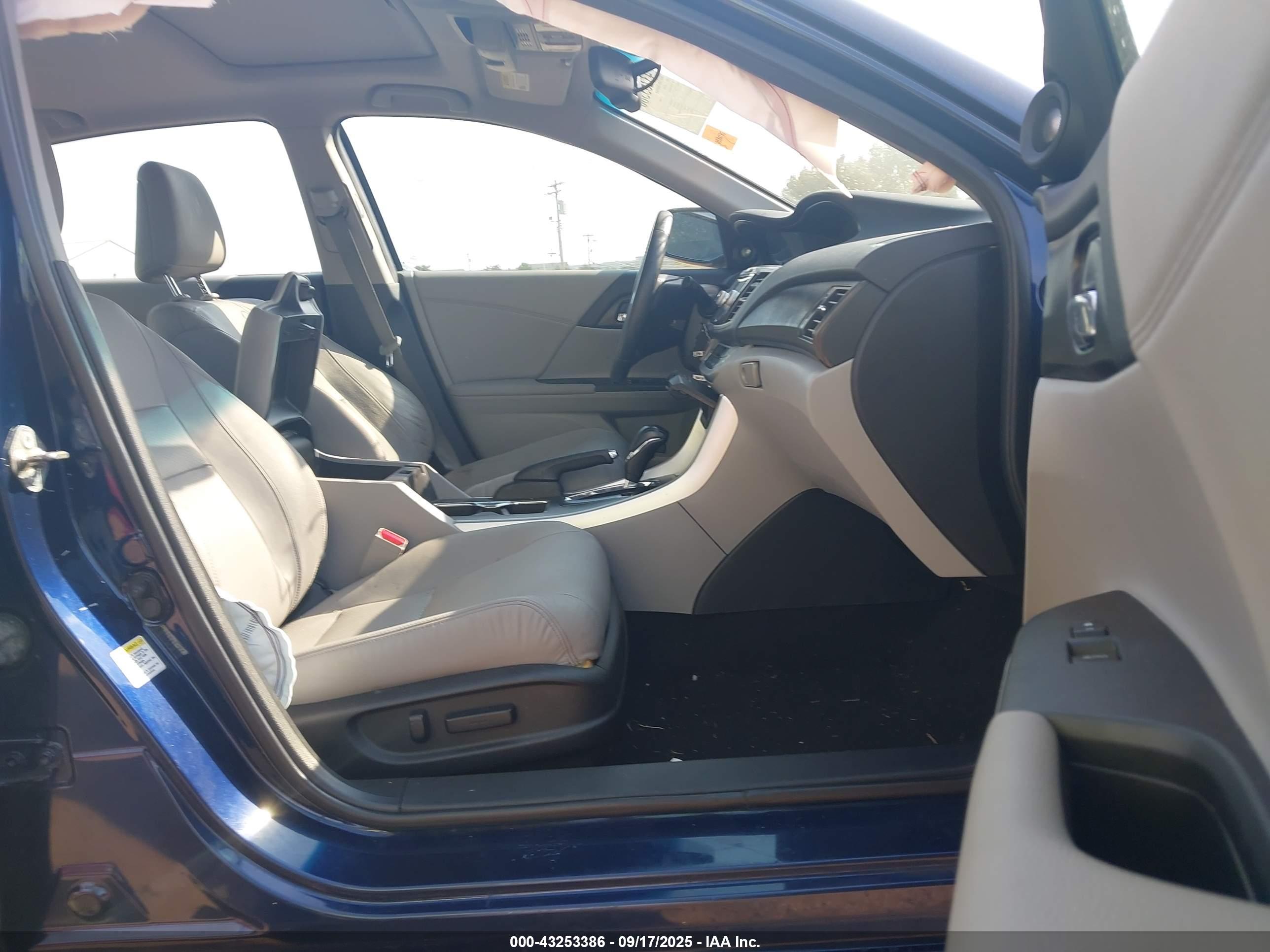 HONDA ACCORD image 5