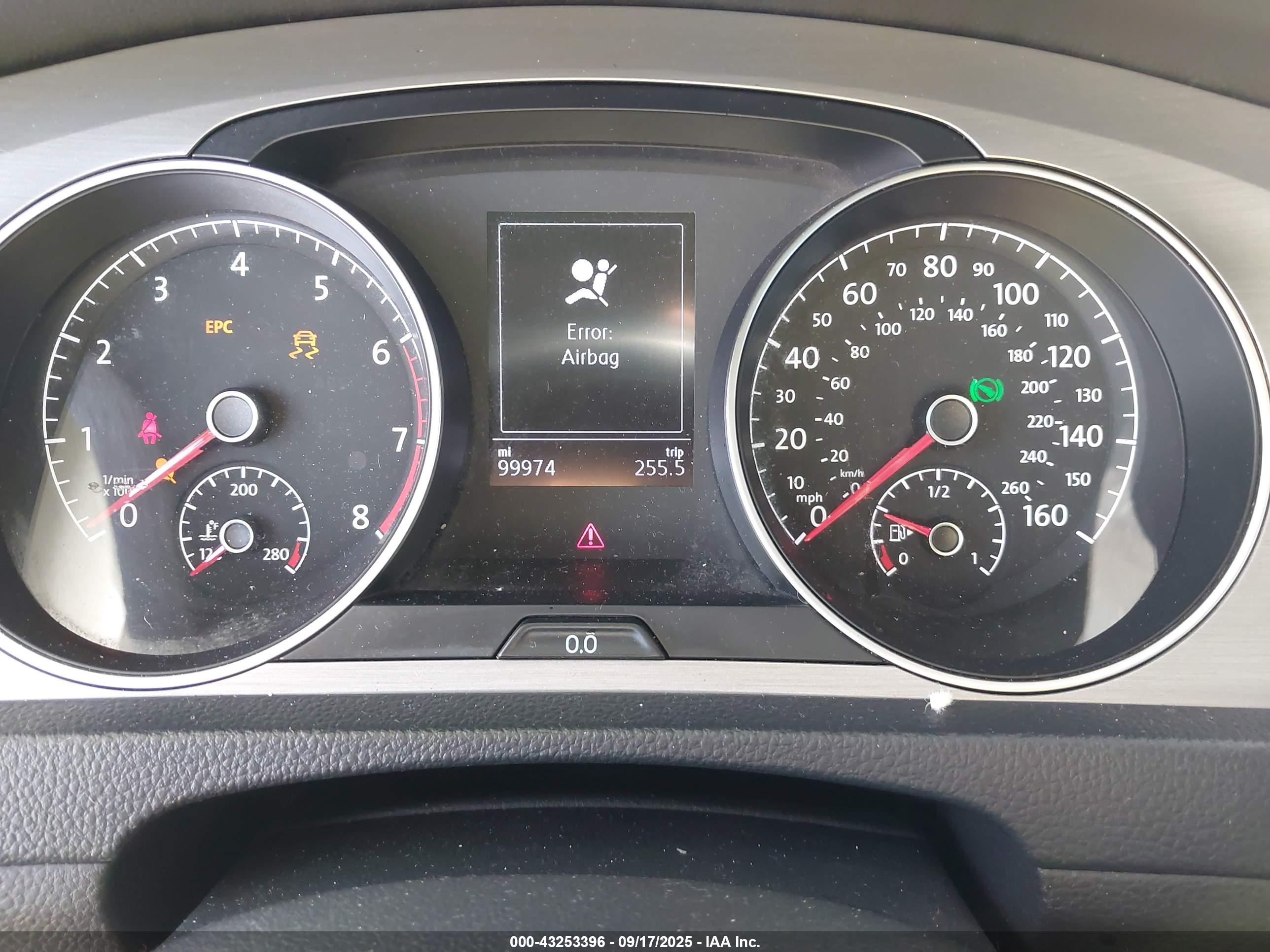 VOLKSWAGEN GOLF image 7