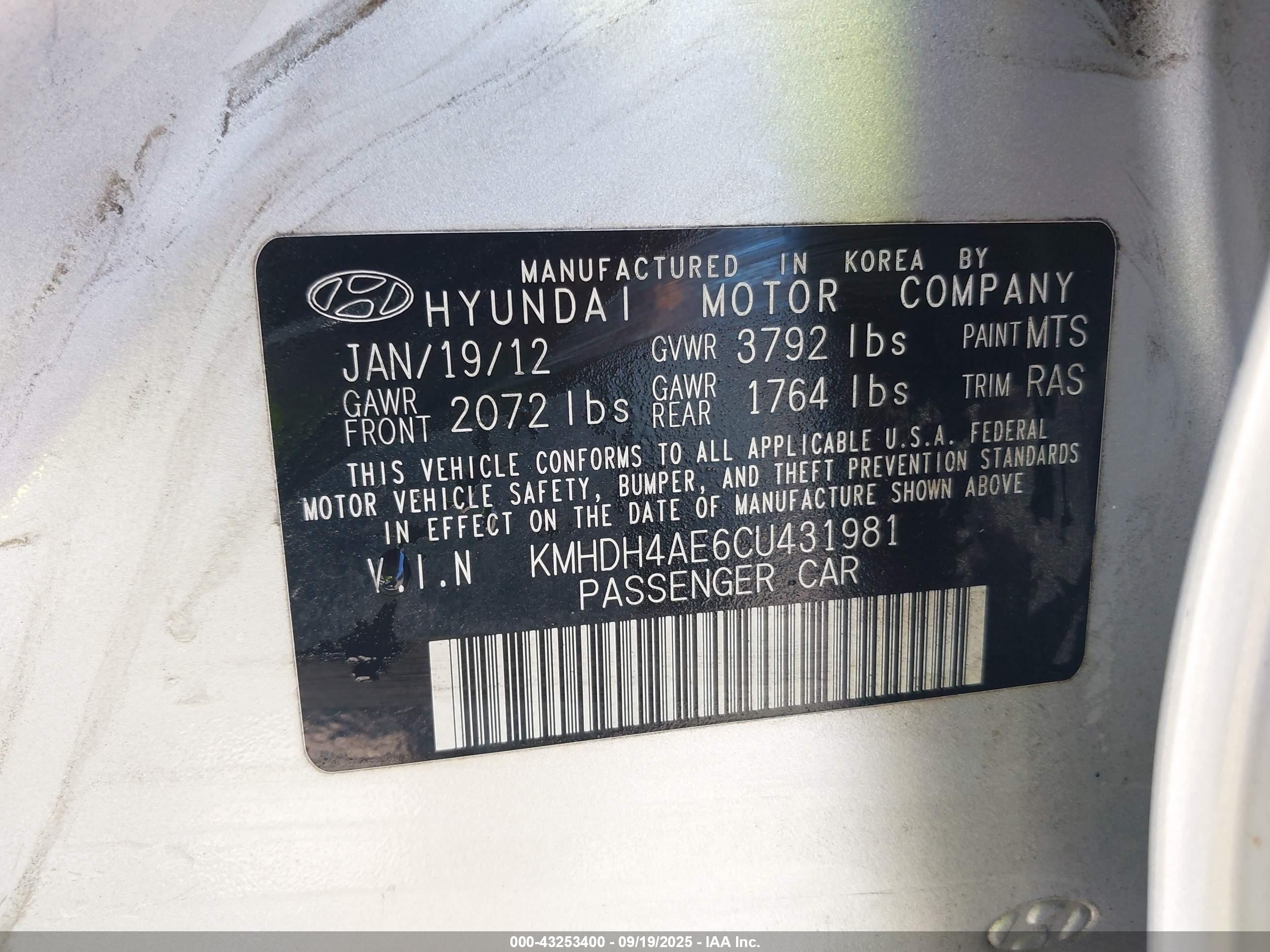 HYUNDAI ELANTRA image 9