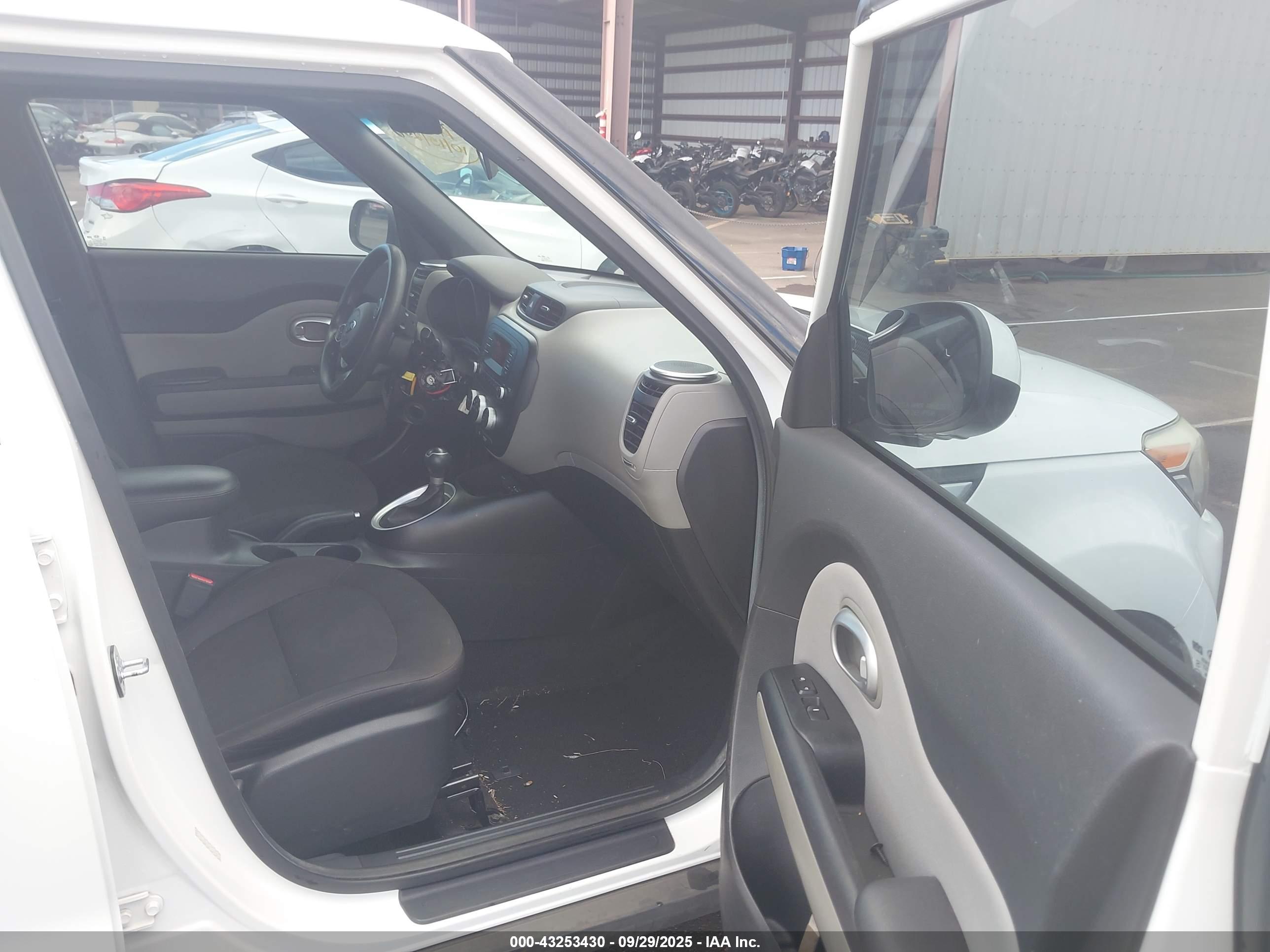 KIA SOUL image 5