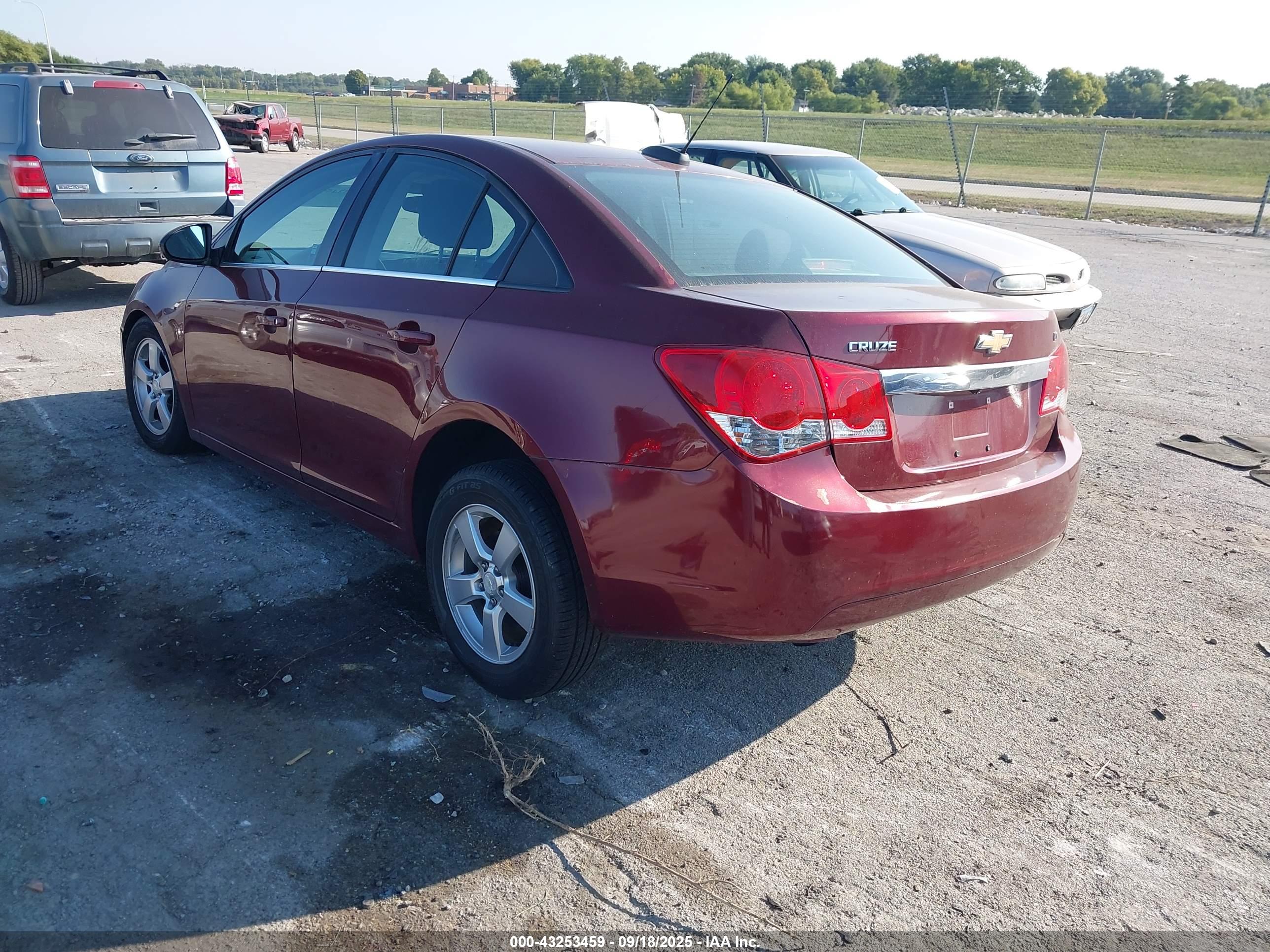 CHEVROLET CRUZE image 3