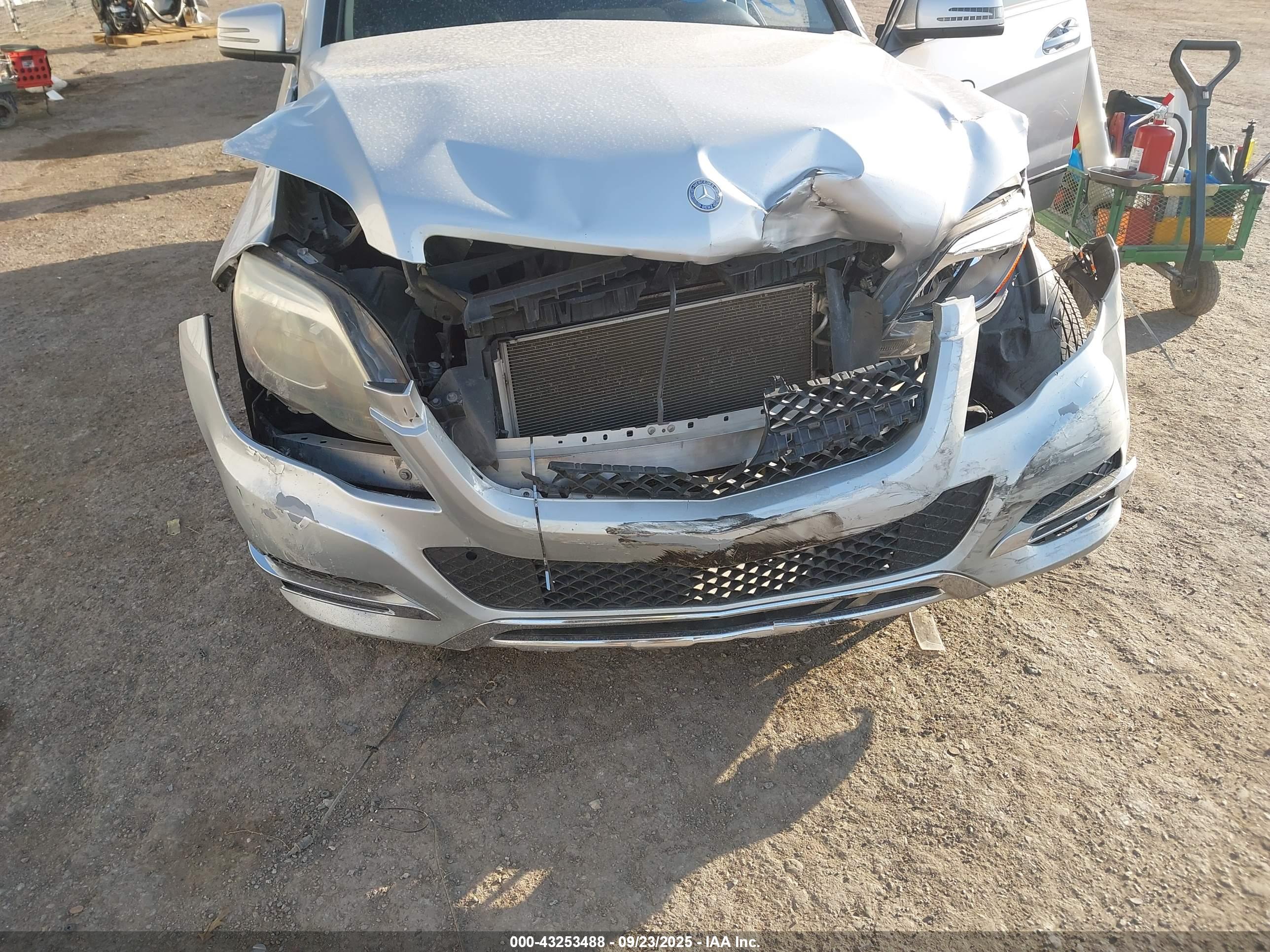 MERCEDES-BENZ GLK image 6