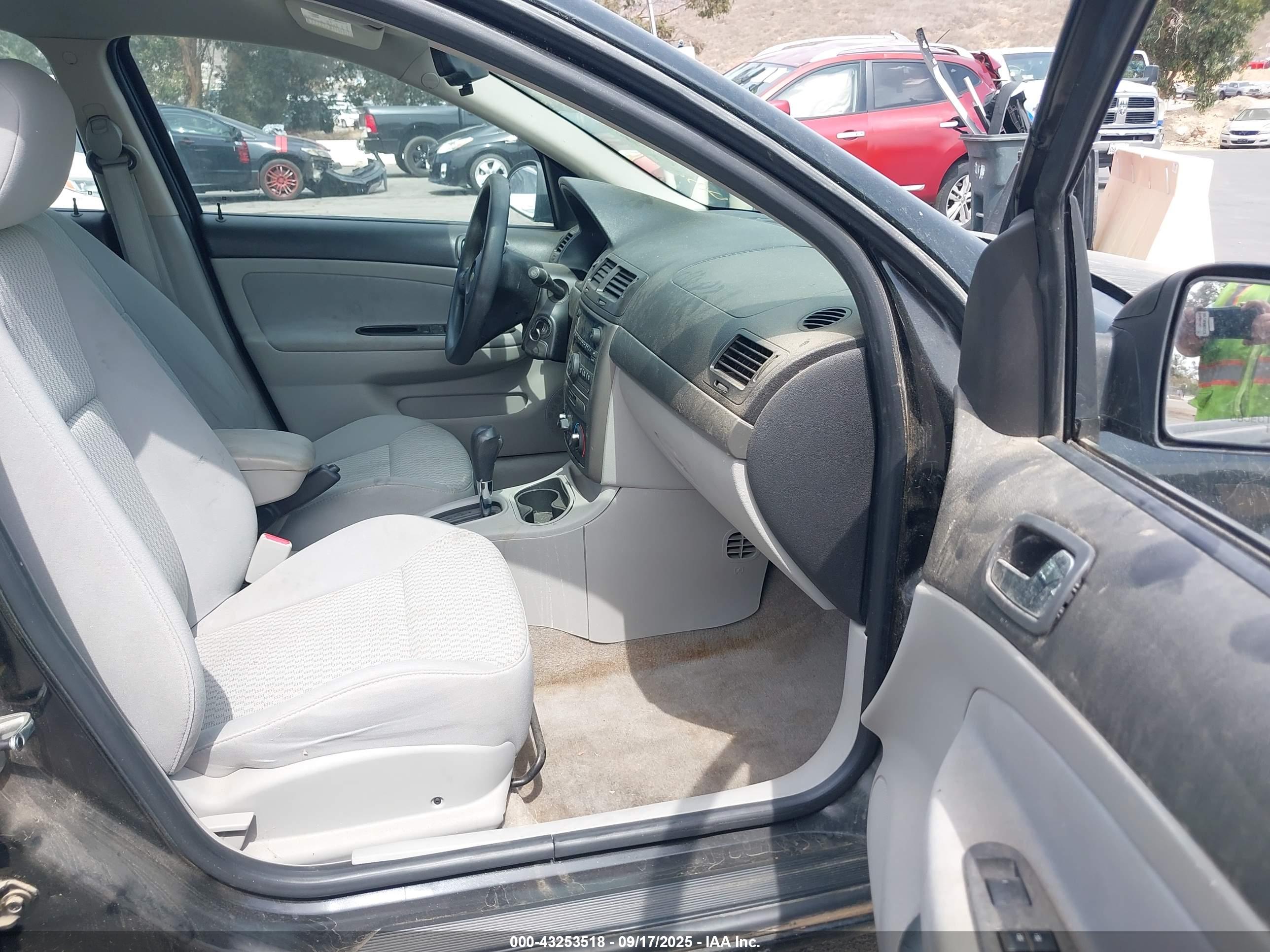 CHEVROLET COBALT image 5