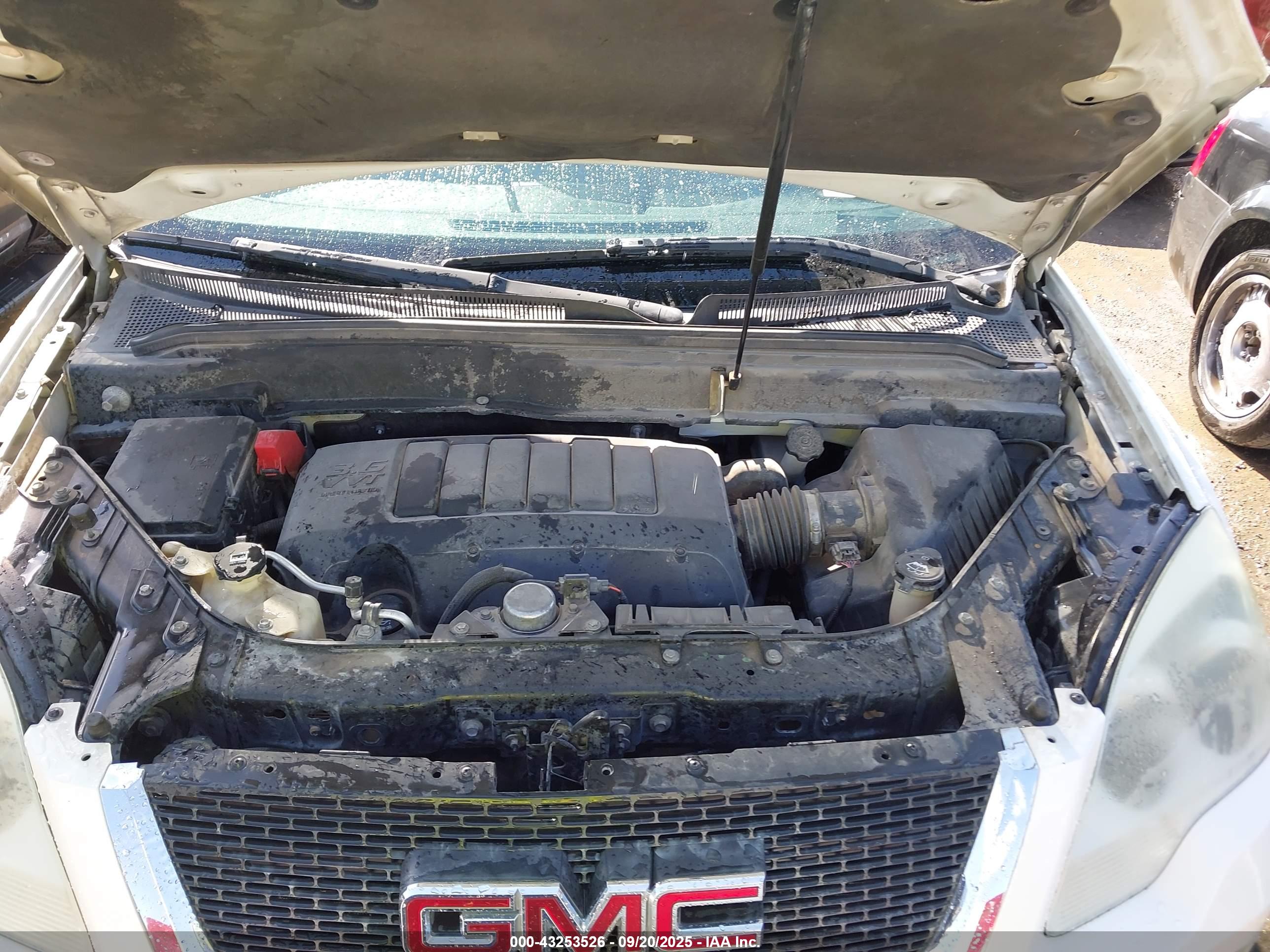 GMC ACADIA image 10