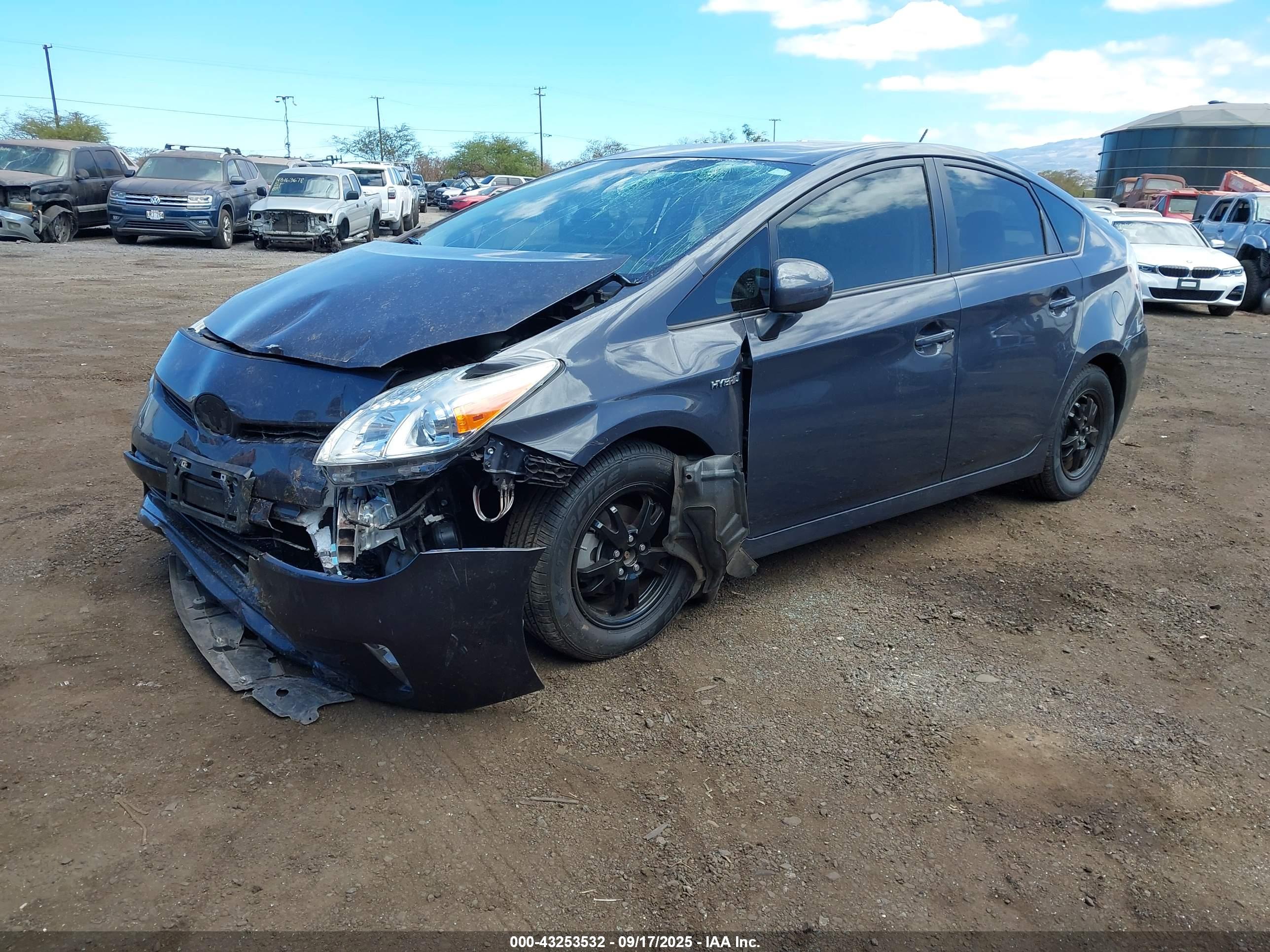 TOYOTA PRIUS image 2