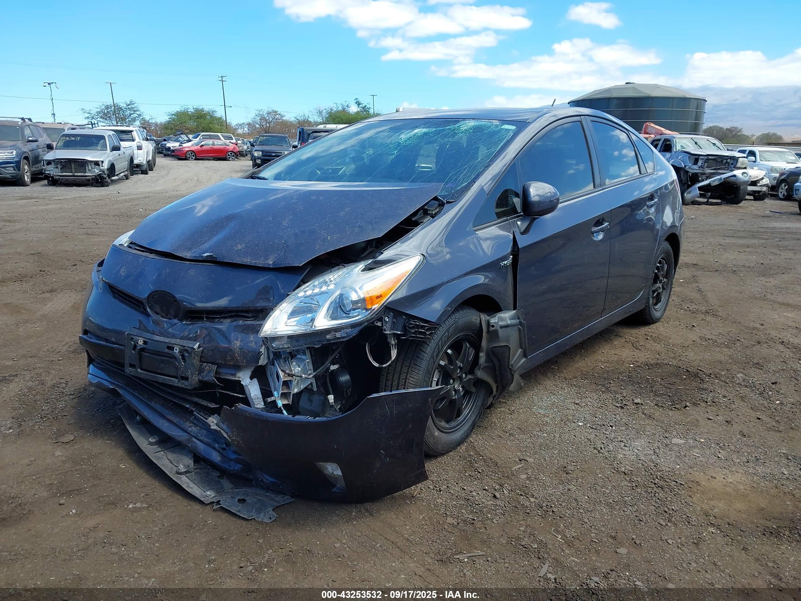 TOYOTA PRIUS image 6