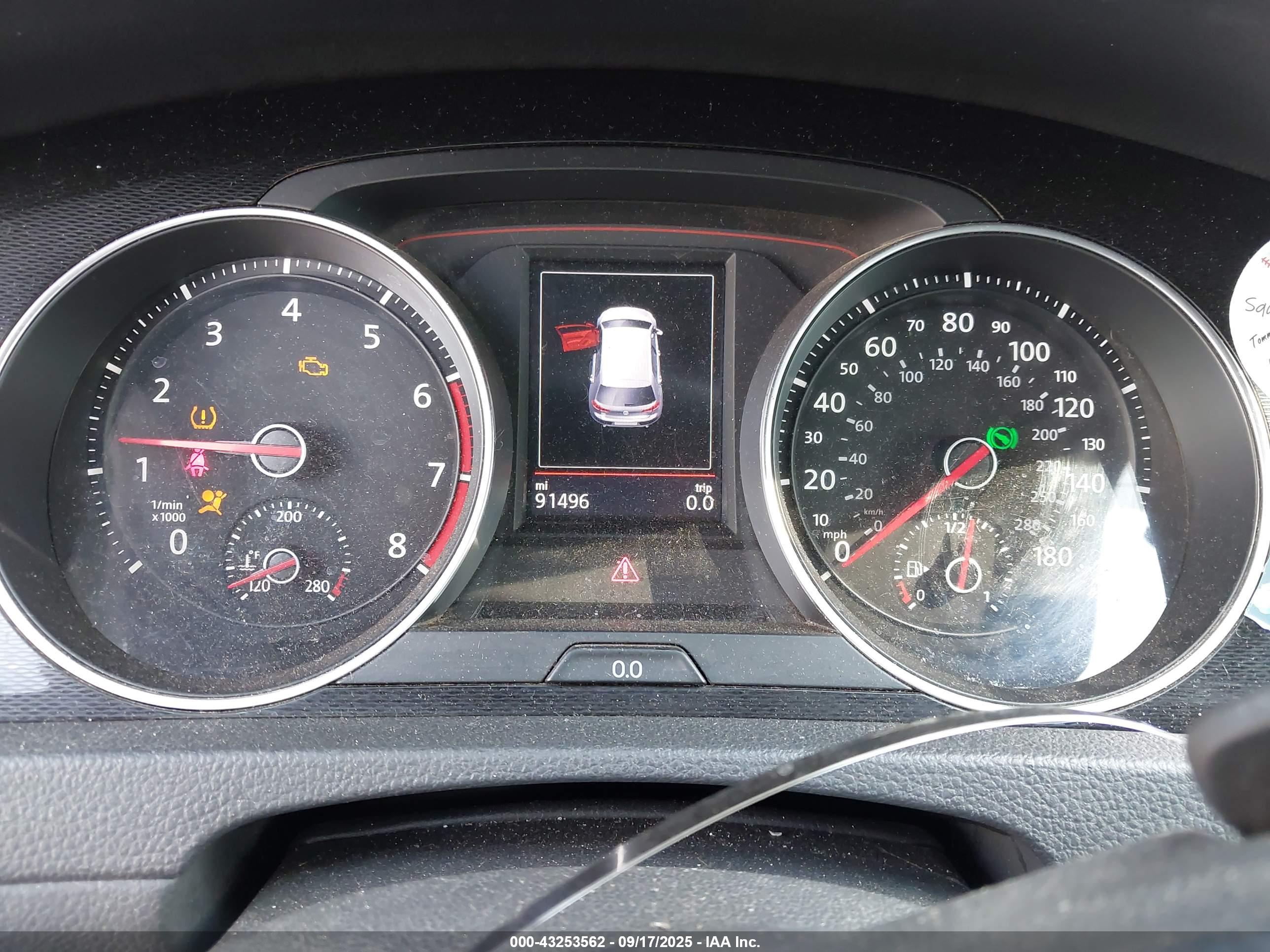 VOLKSWAGEN GOLF image 7