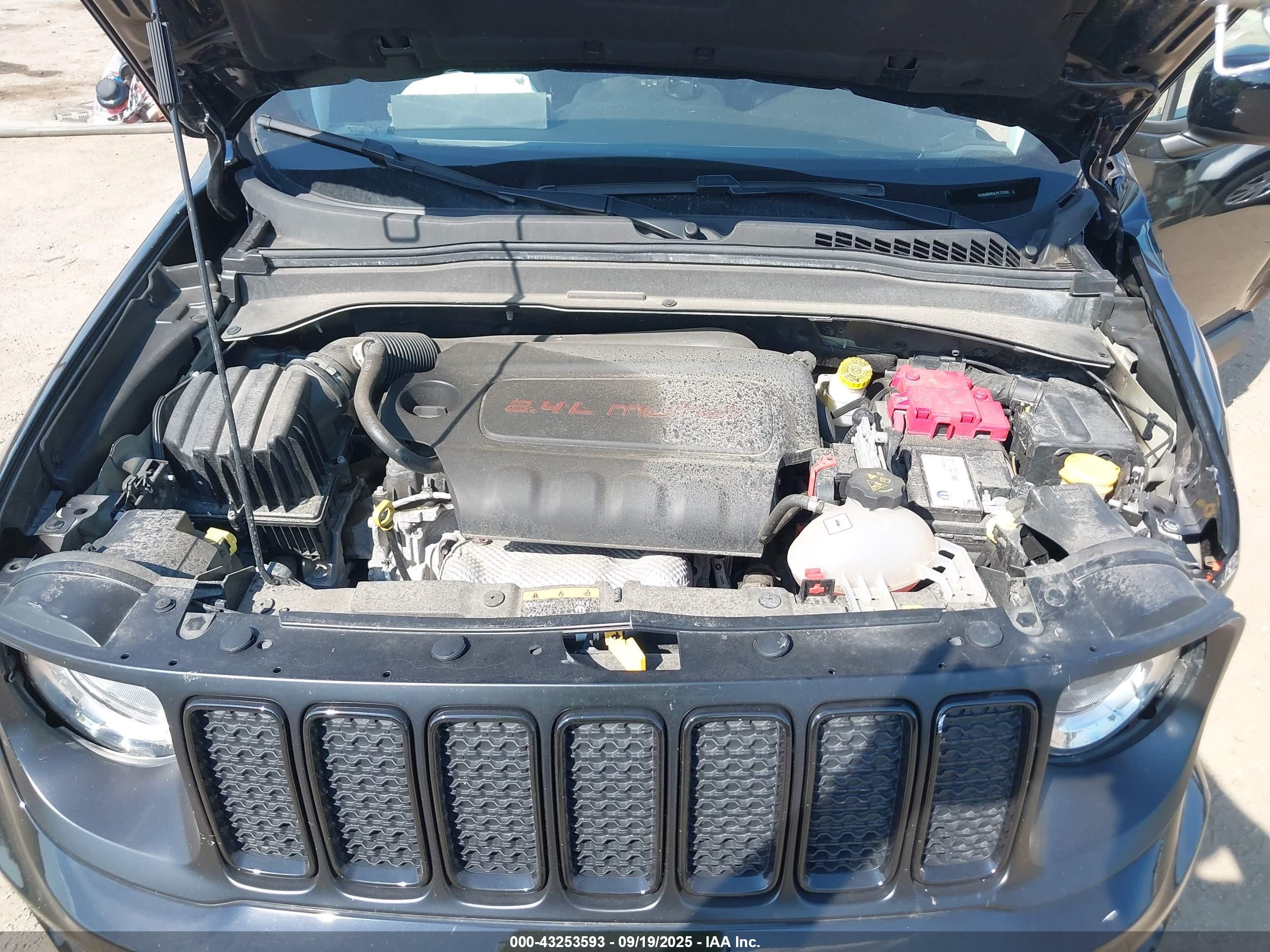 JEEP RENEGADE image 10