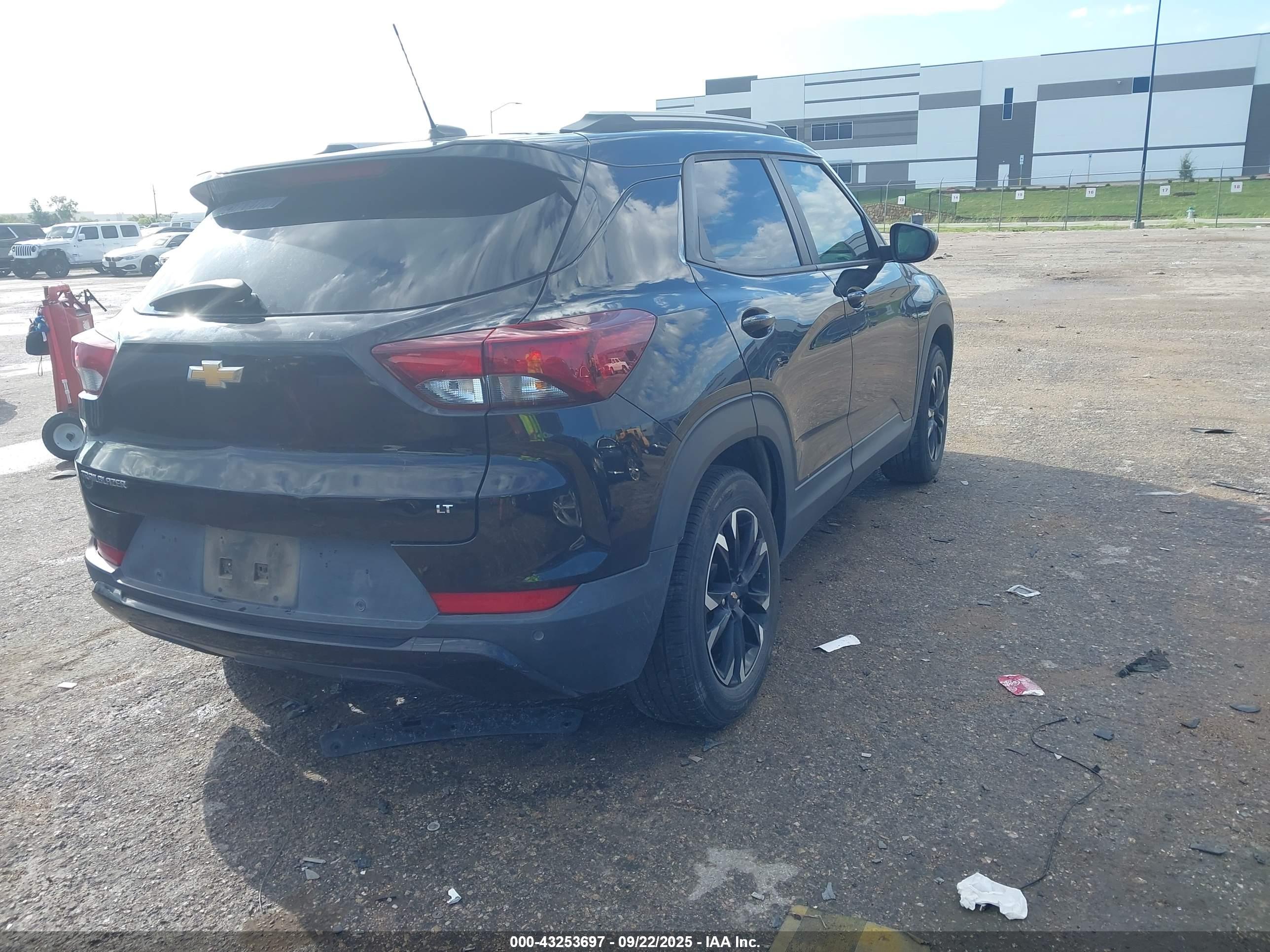 CHEVROLET TRAILBLAZER image 4