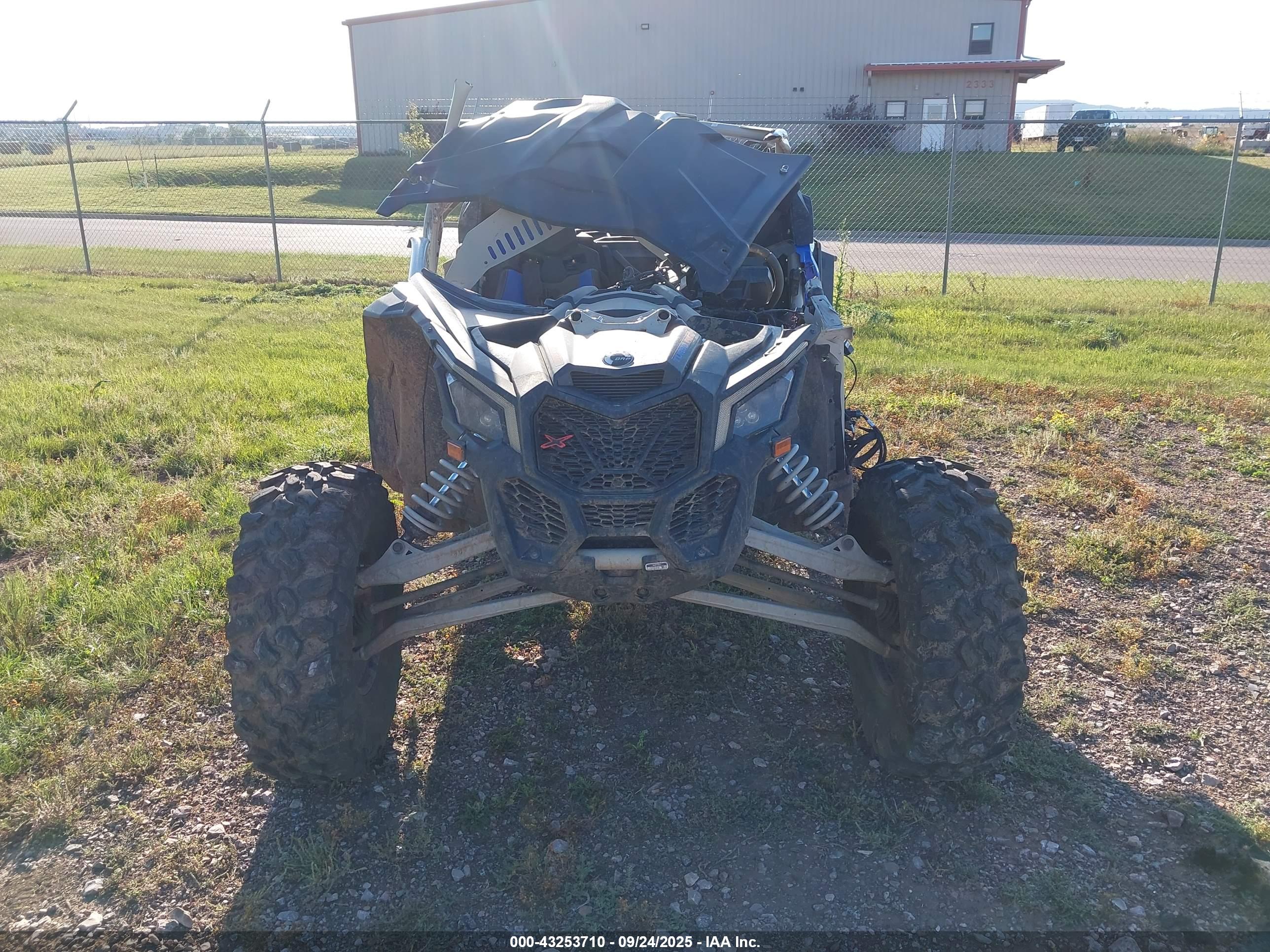 CAN-AM MAVERICK image 5